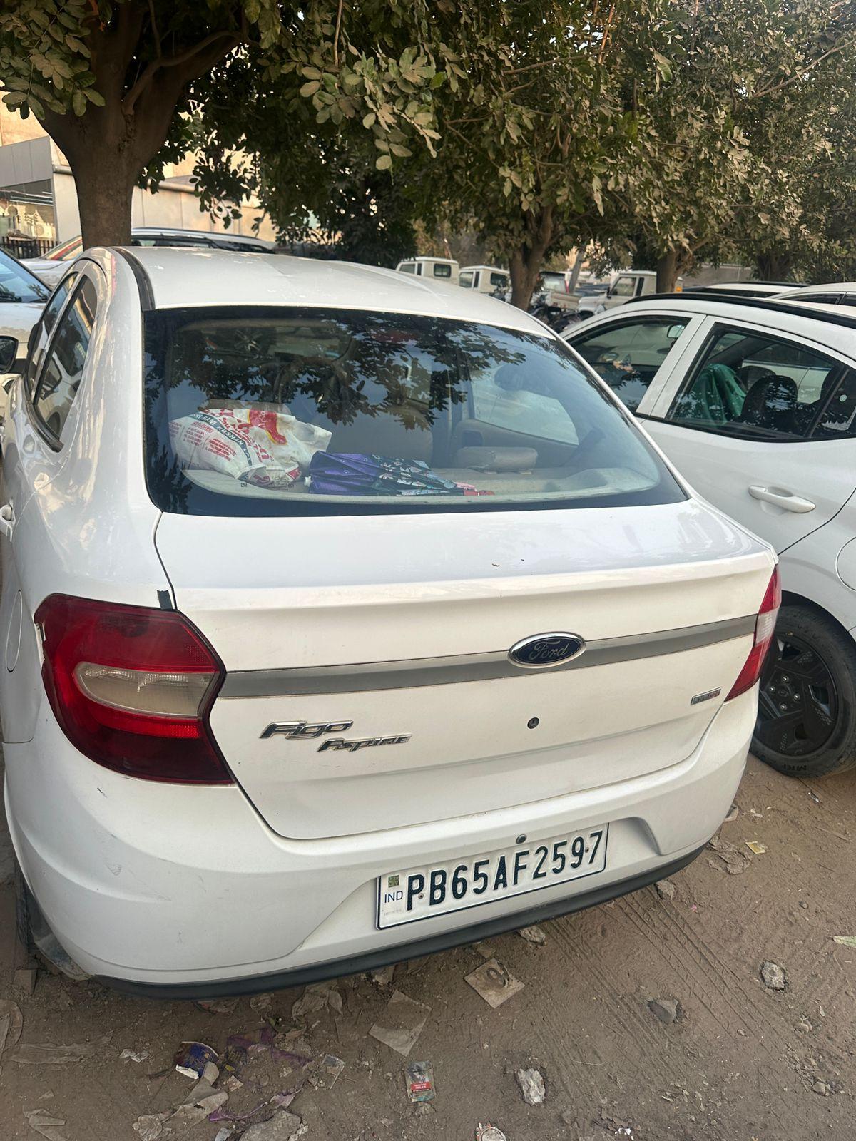 यूज़्ड 2015 फोर्ड फीगो, Sohana, Mohali 2 यूज़्ड 2015 फोर्ड फीगो, Sohana, Mohali 2