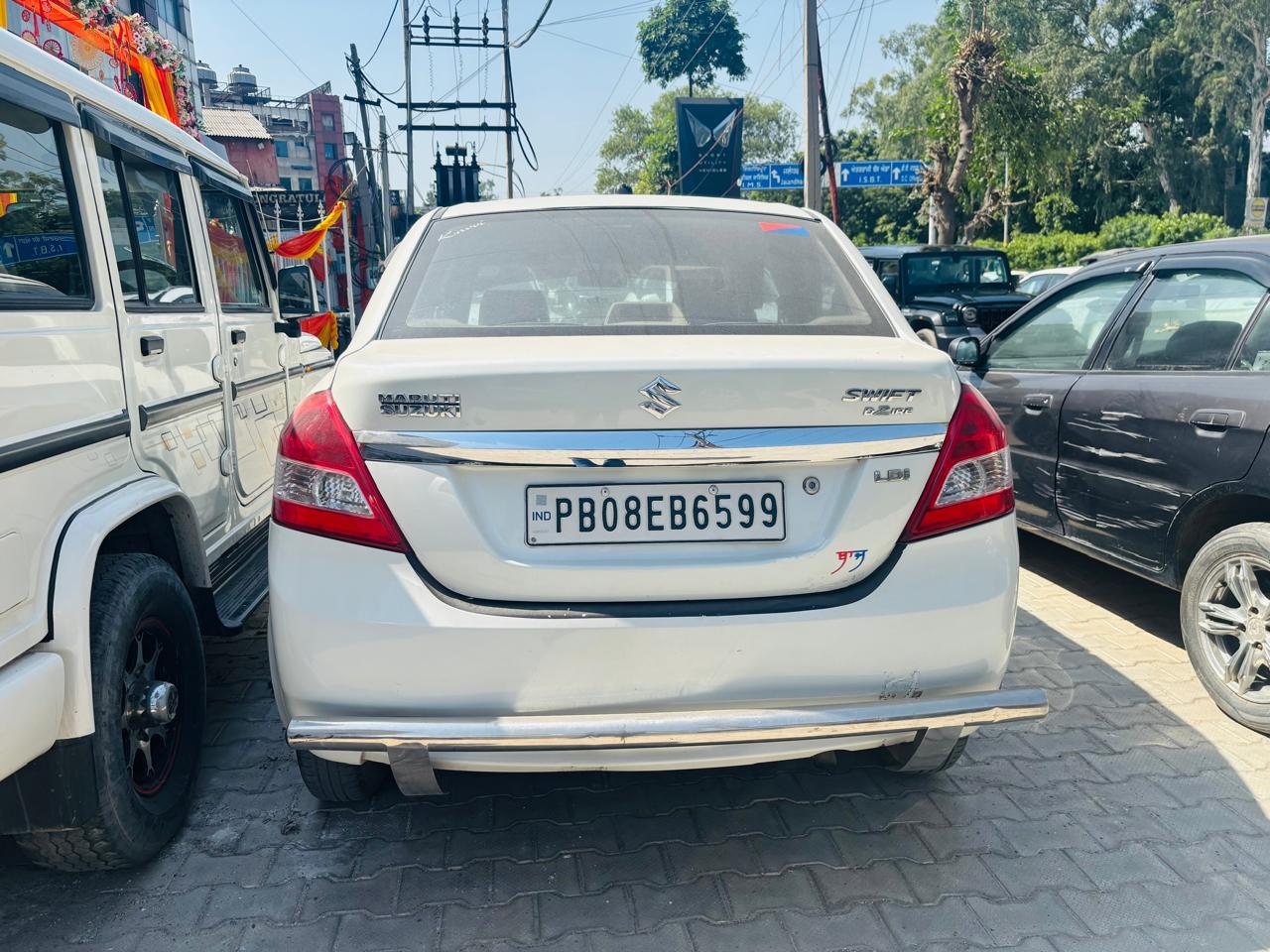 यूज़्ड 2013 मारुति सुजुकी स्विफ्ट डिज़ायर, Fentonganj, Jalandhar 3 यूज़्ड 2013 मारुति सुजुकी स्विफ्ट डिज़ायर, Fentonganj, Jalandhar 3