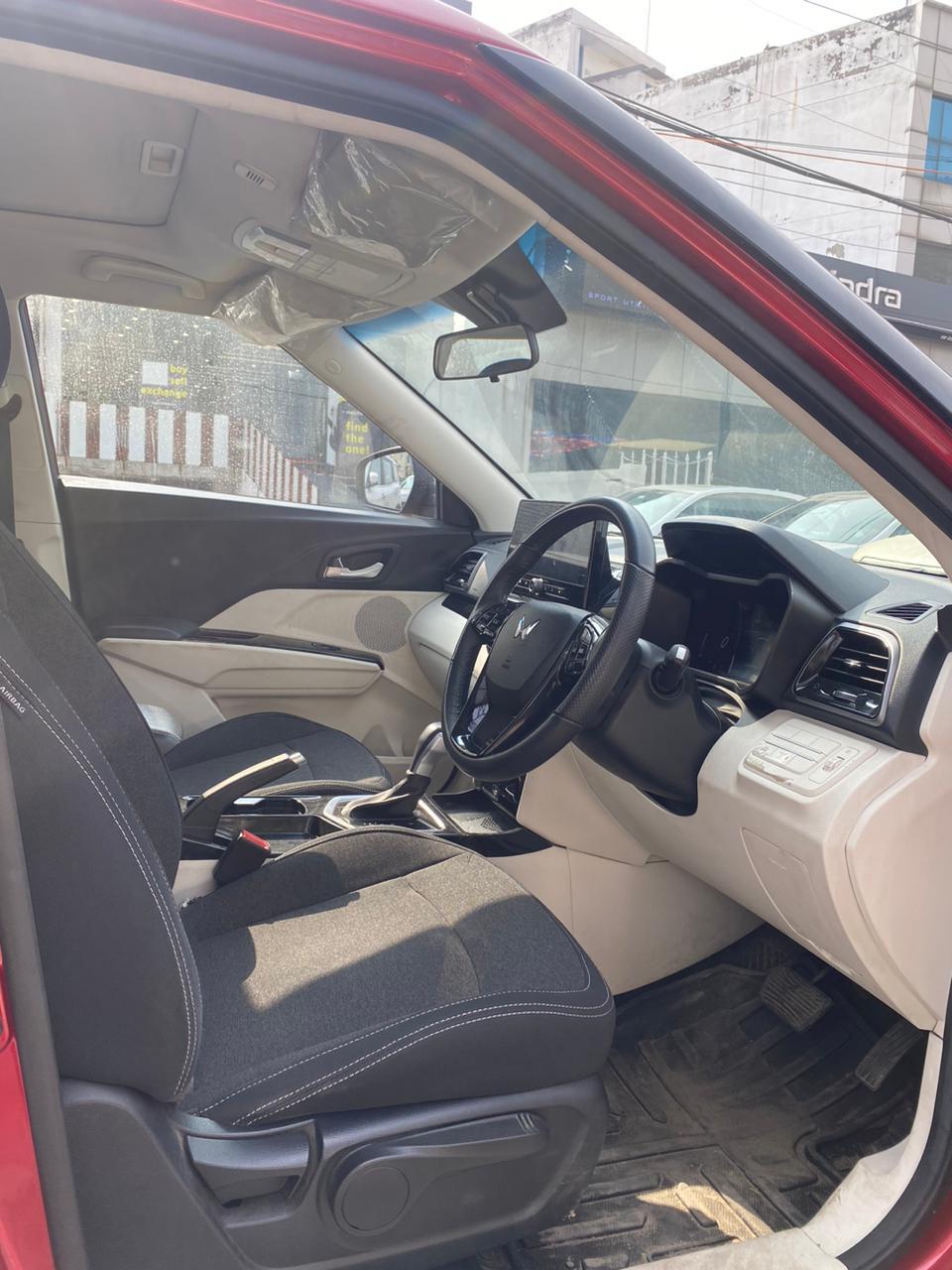 यूज़्ड 2024 महिंद्रा एक्सयूवी 3XO, Fentonganj, Jalandhar 13 यूज़्ड 2024 महिंद्रा एक्सयूवी 3XO, Fentonganj, Jalandhar 13