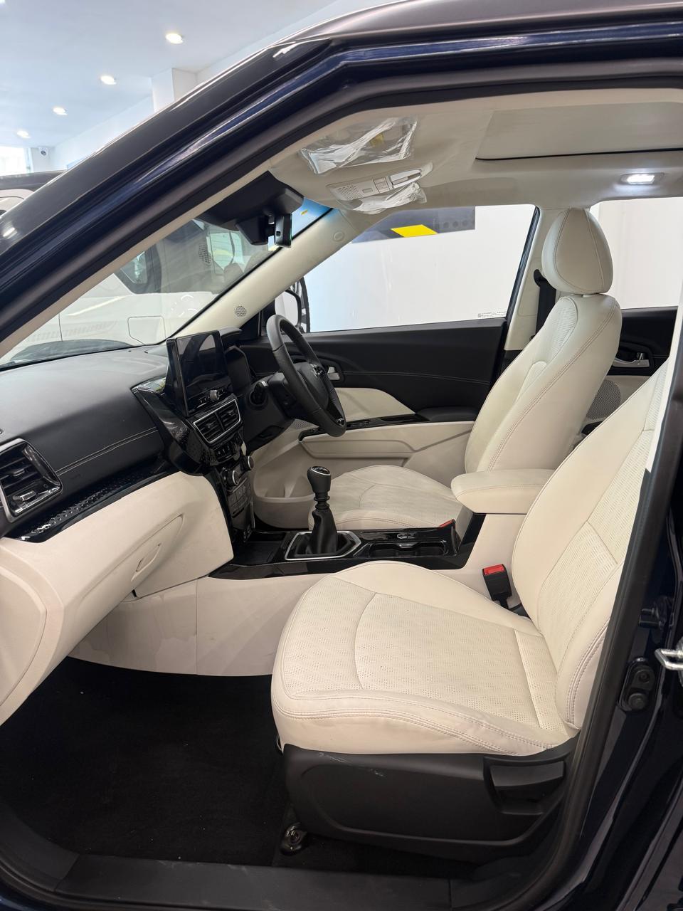 यूज़्ड 2024 महिंद्रा एक्सयूवी 3XO, Fentonganj, Jalandhar 8 यूज़्ड 2024 महिंद्रा एक्सयूवी 3XO, Fentonganj, Jalandhar 8