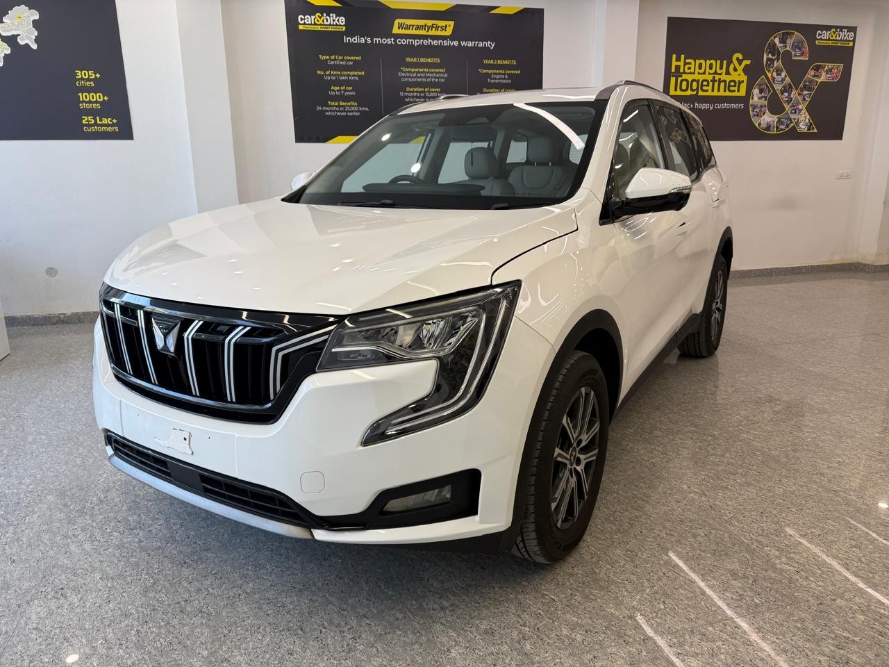 XUV700 image 2 XUV700 image 2