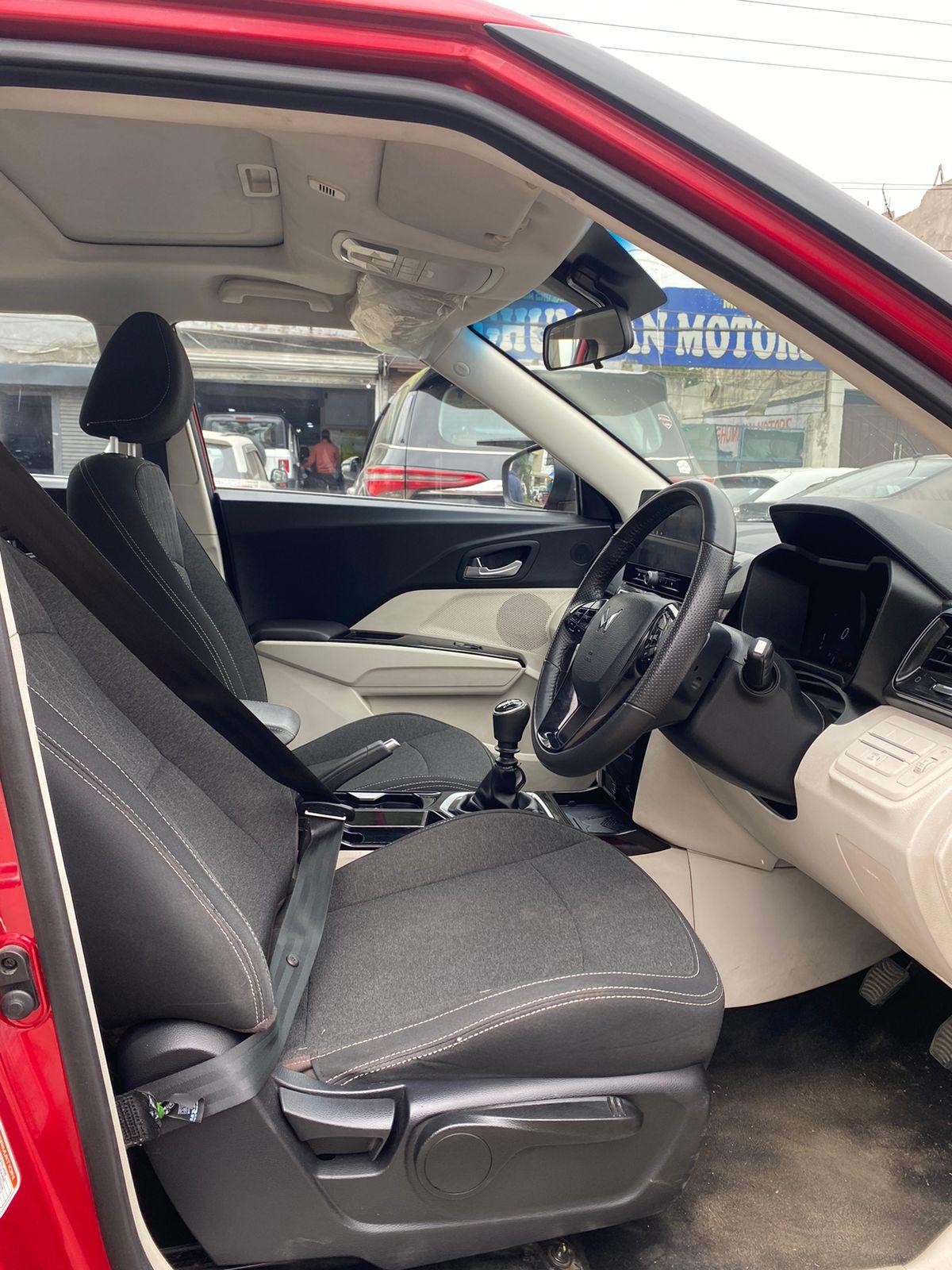 यूज़्ड 2024 महिंद्रा एक्सयूवी 3XO, Fentonganj, Jalandhar 11 यूज़्ड 2024 महिंद्रा एक्सयूवी 3XO, Fentonganj, Jalandhar 11