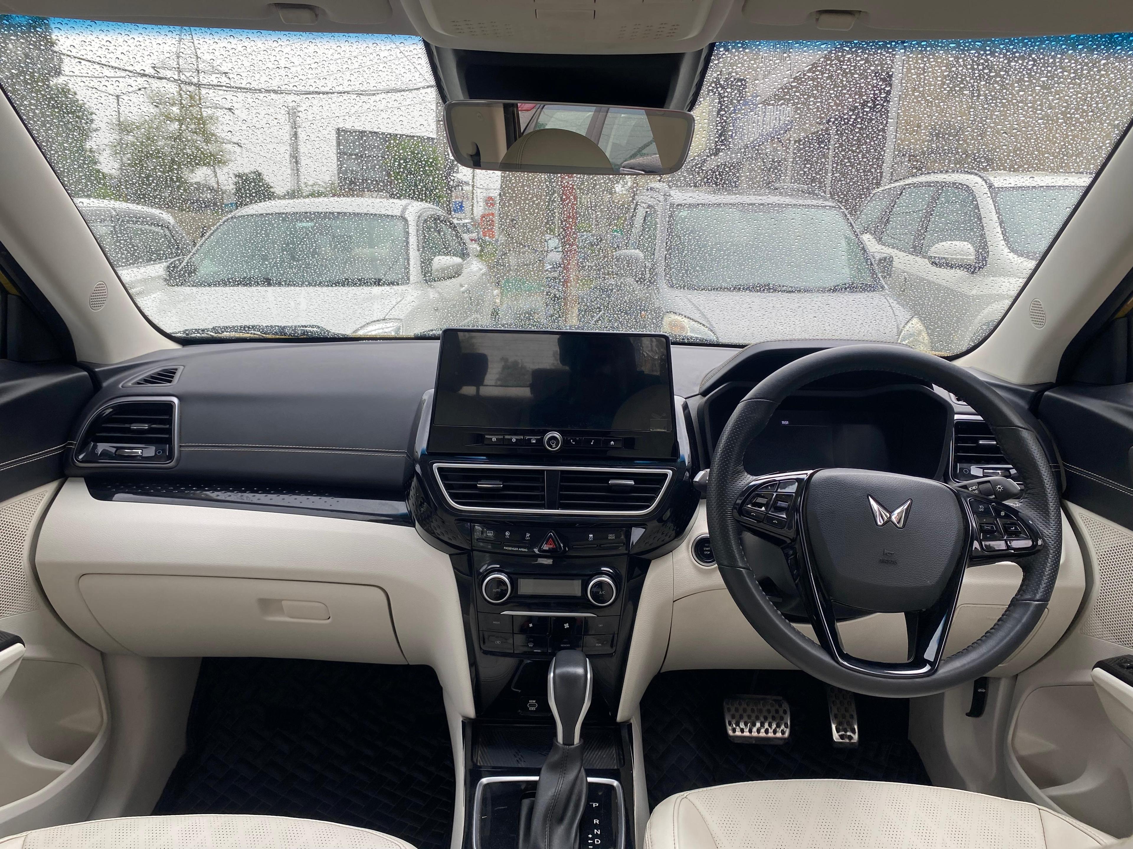 यूज़्ड 2024 महिंद्रा एक्सयूवी 3XO, Fentonganj, Jalandhar 11 यूज़्ड 2024 महिंद्रा एक्सयूवी 3XO, Fentonganj, Jalandhar 11