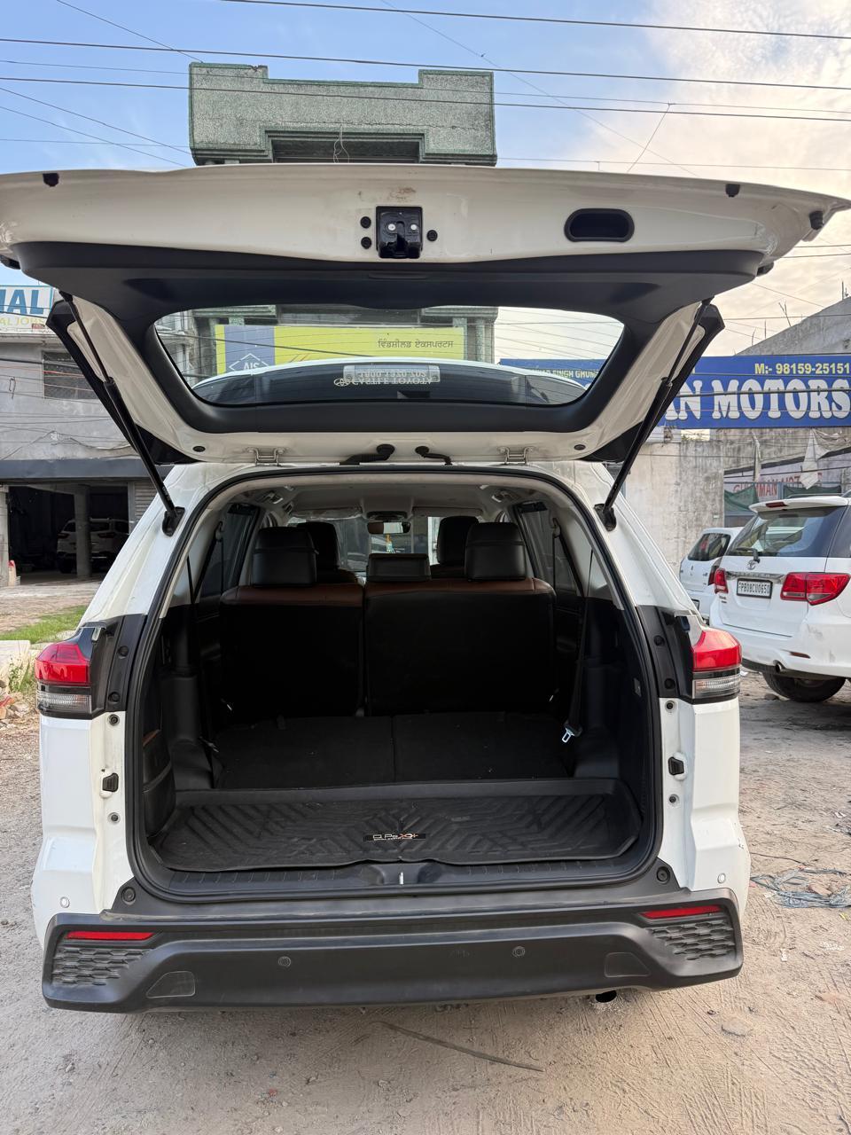 यूज़्ड 2023 टोयोटा इनोवा हायक्रॉस, Fentonganj, Jalandhar 9 यूज़्ड 2023 टोयोटा इनोवा हायक्रॉस, Fentonganj, Jalandhar 9