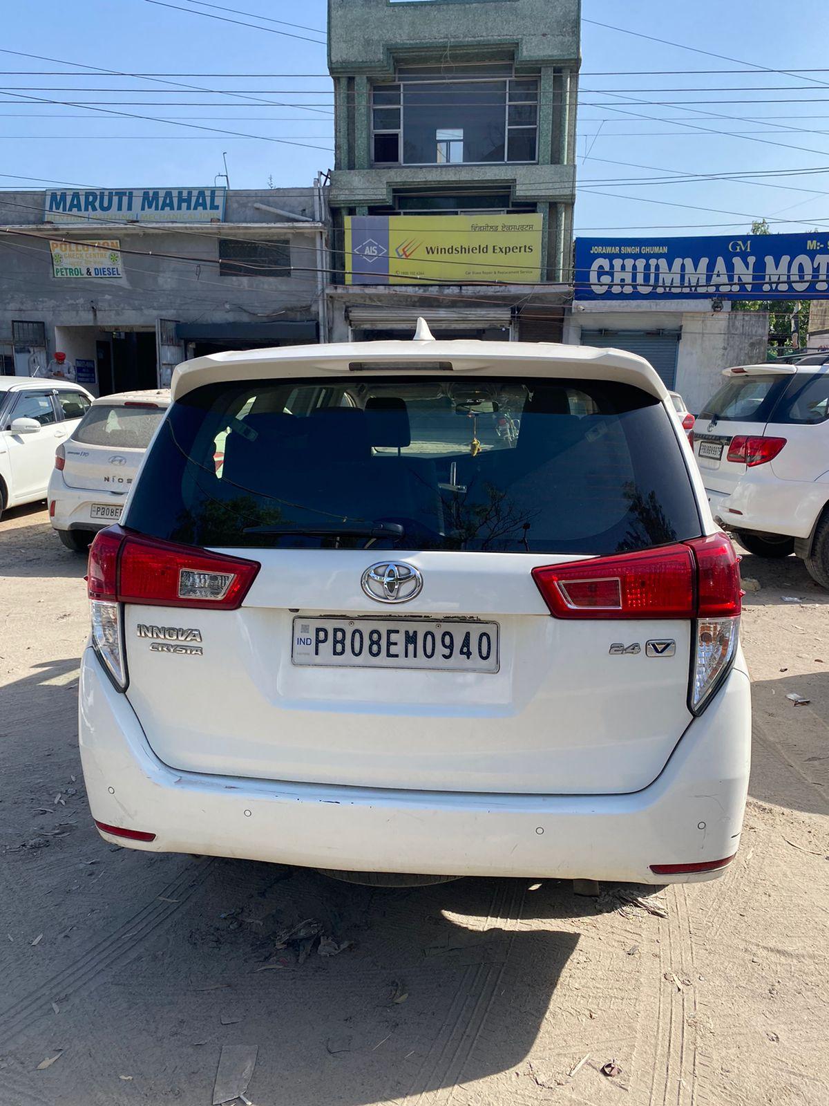 यूज़्ड 2019 टोयोटा इनोवा क्रिस्टा, Fentonganj, Jalandhar 3 यूज़्ड 2019 टोयोटा इनोवा क्रिस्टा, Fentonganj, Jalandhar 3