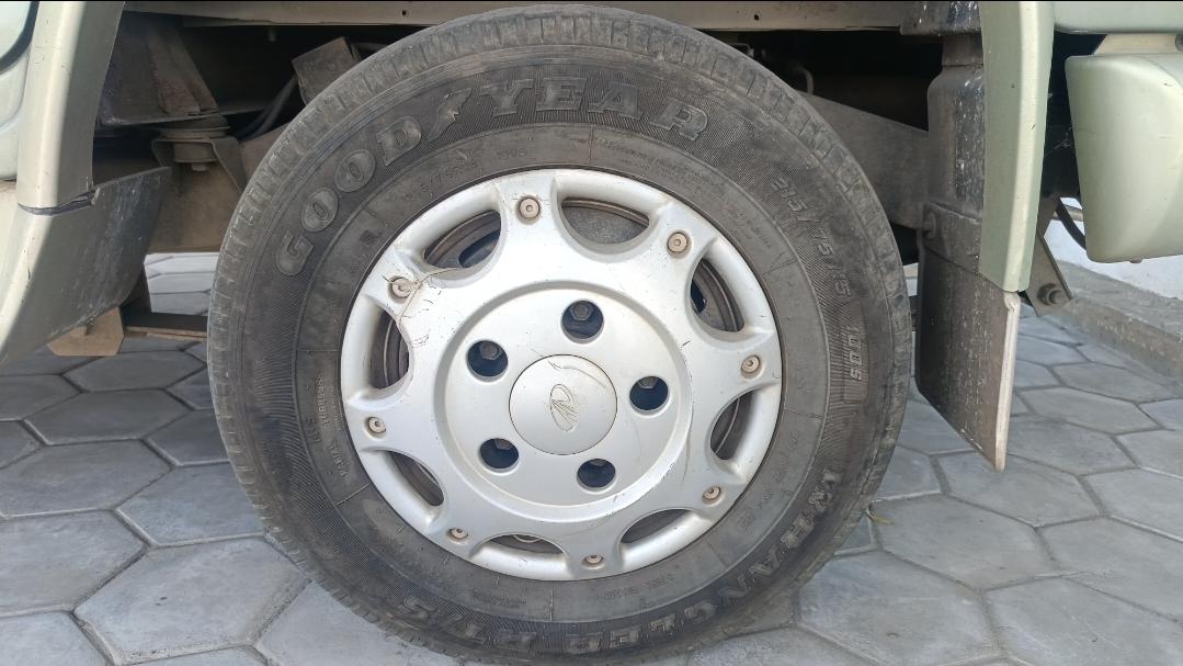 यूज़्ड 2011 महिंद्रा बोलेरो, Alagapuram, Salem 7 यूज़्ड 2011 महिंद्रा बोलेरो, Alagapuram, Salem 7