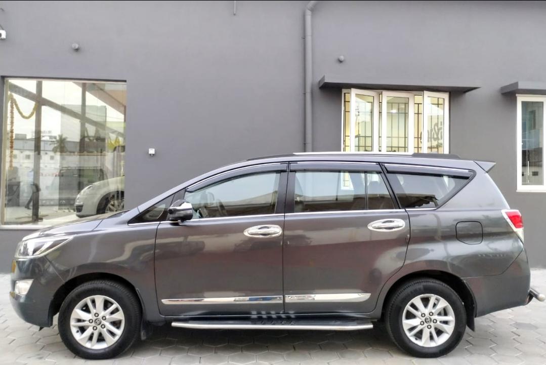 2018 टोयोटा इनोवा क्रिस्टा 2.4 G MT 7-Seater BS IV 2018 टोयोटा इनोवा क्रिस्टा 2.4 G MT 7-Seater BS IV