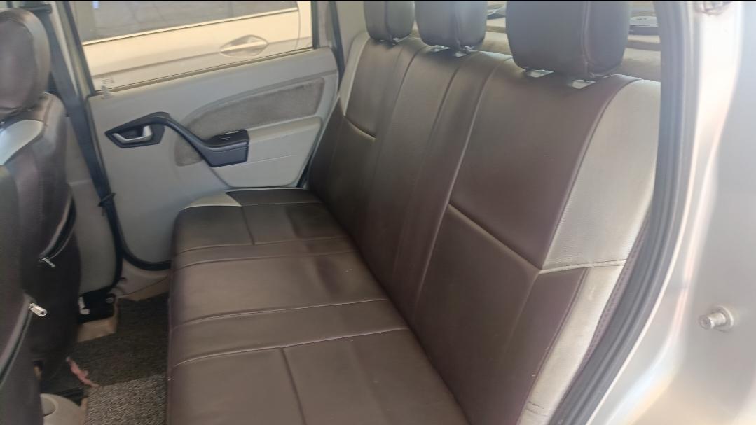 यूज़्ड 2013 महिंद्रा वेरिटो, Alagapuram, Salem 13 यूज़्ड 2013 महिंद्रा वेरिटो, Alagapuram, Salem 13