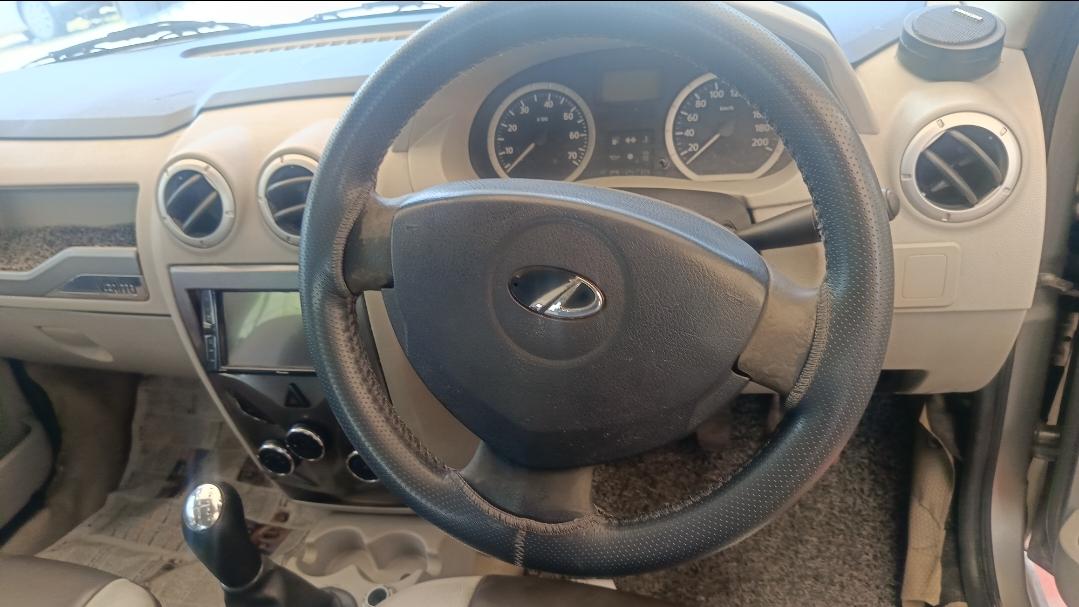 यूज़्ड 2013 महिंद्रा वेरिटो, Alagapuram, Salem 11 यूज़्ड 2013 महिंद्रा वेरिटो, Alagapuram, Salem 11