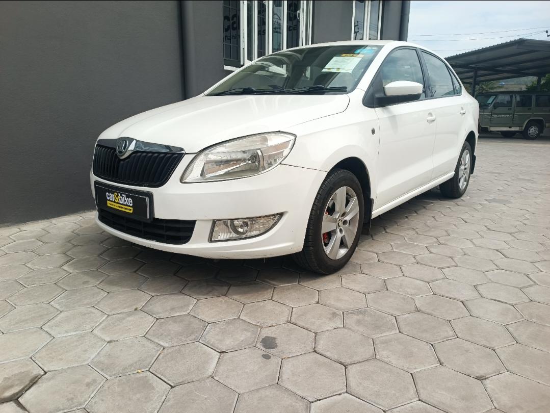 यूज़्ड 2015 स्कोडा रैपिड, Alagapuram, Salem 5 यूज़्ड 2015 स्कोडा रैपिड, Alagapuram, Salem 5