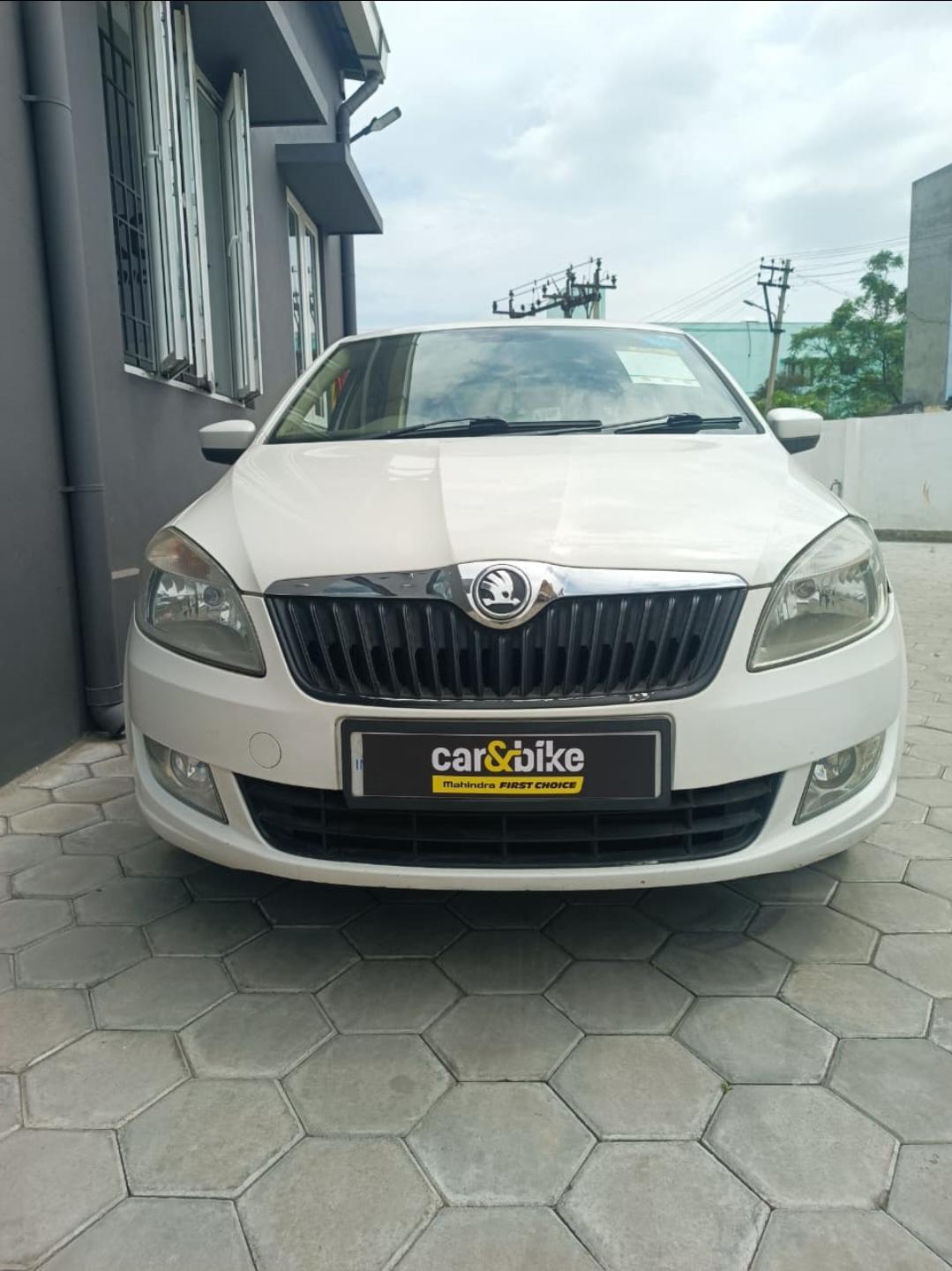 यूज़्ड 2015 स्कोडा रैपिड, Alagapuram, Salem 6 यूज़्ड 2015 स्कोडा रैपिड, Alagapuram, Salem 6