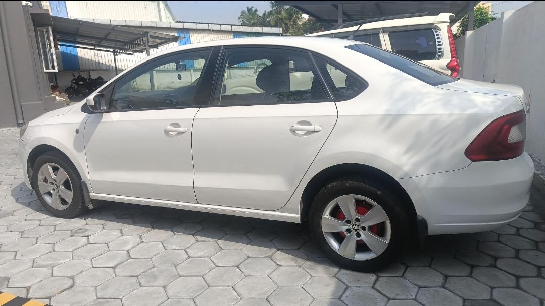 यूज़्ड 2015 स्कोडा रैपिड, Alagapuram, Salem 1 यूज़्ड 2015 स्कोडा रैपिड, Alagapuram, Salem 1