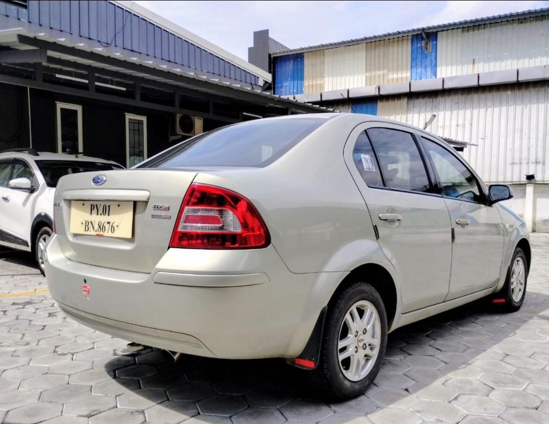 यूज़्ड 2011 फोर्ड फिएस्टा क्लासिक, Alagapuram, Salem 2 यूज़्ड 2011 फोर्ड फिएस्टा क्लासिक, Alagapuram, Salem 2