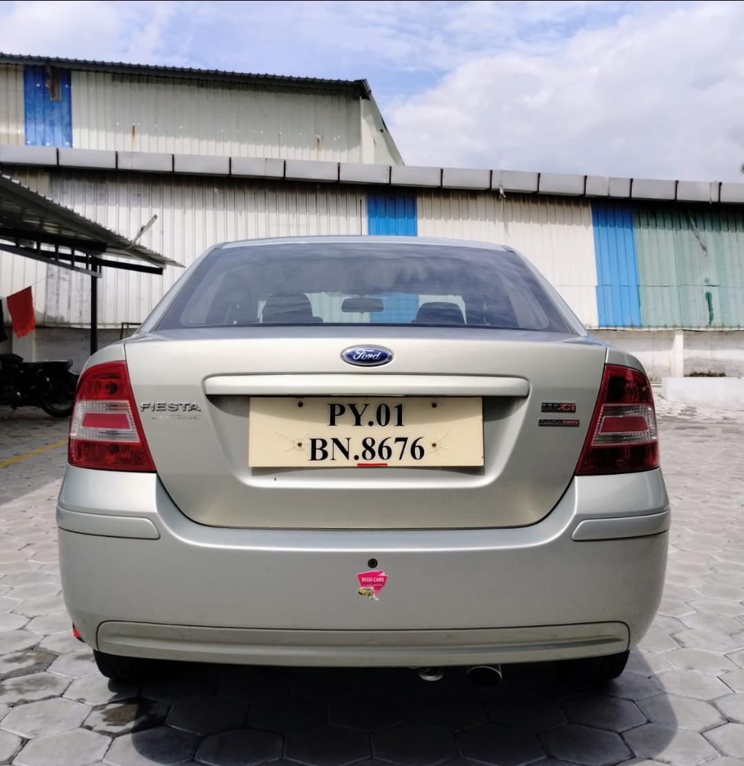 यूज़्ड 2011 फोर्ड फिएस्टा क्लासिक, Alagapuram, Salem 3 यूज़्ड 2011 फोर्ड फिएस्टा क्लासिक, Alagapuram, Salem 3