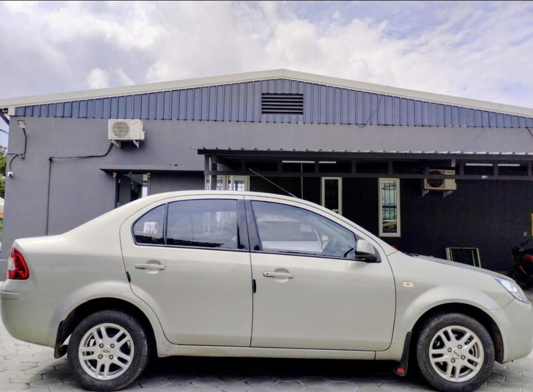 यूज़्ड 2011 फोर्ड फिएस्टा क्लासिक, Alagapuram, Salem 5 यूज़्ड 2011 फोर्ड फिएस्टा क्लासिक, Alagapuram, Salem 5