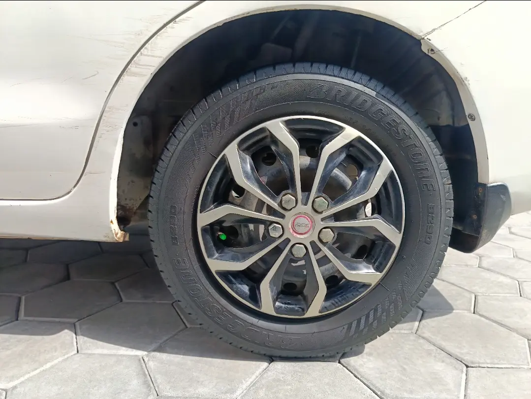 यूज़्ड 2014 होंडा अमेज़, Alagapuram, Salem 8 यूज़्ड 2014 होंडा अमेज़, Alagapuram, Salem 8