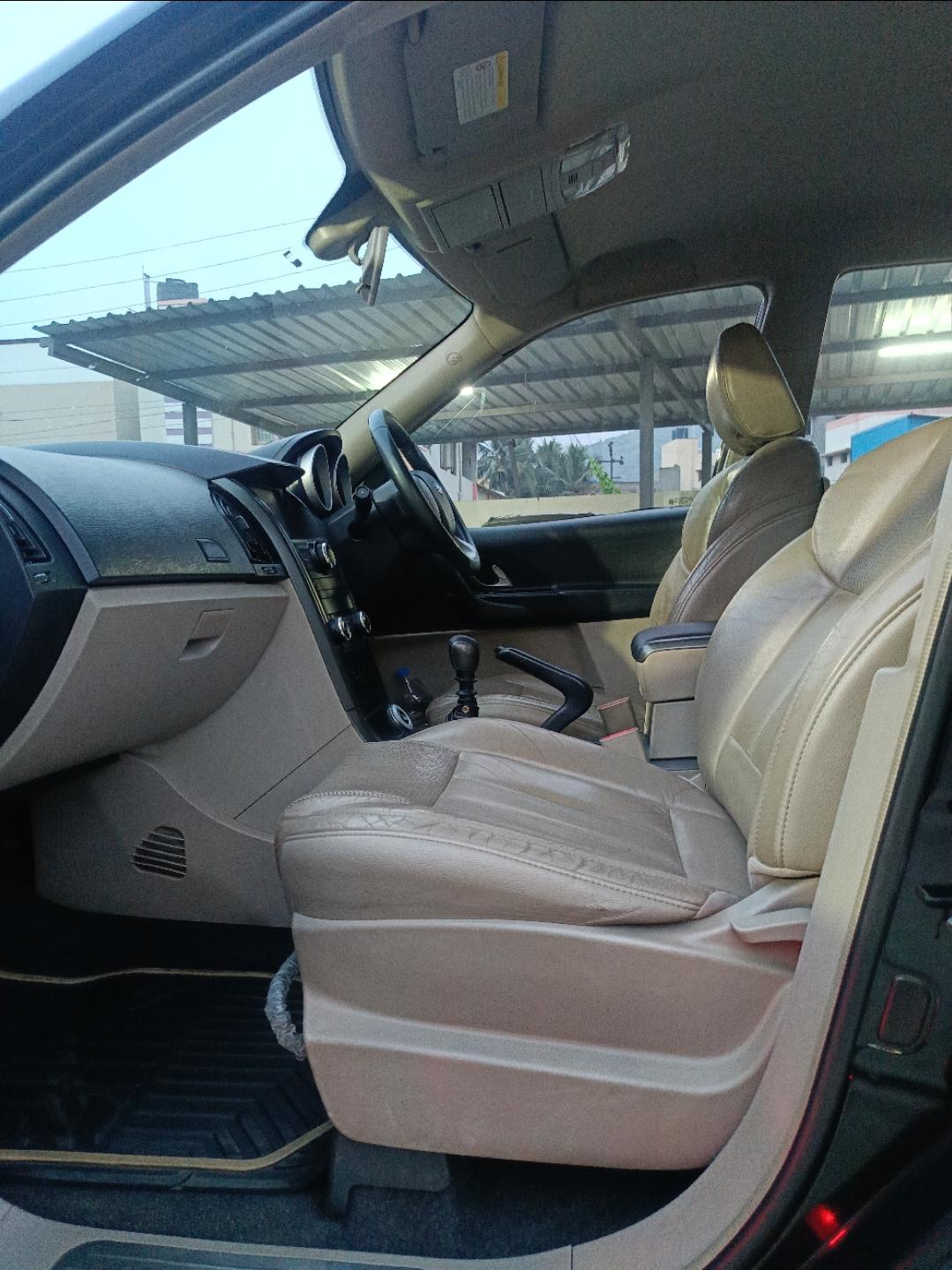 यूज़्ड 2016 महिंद्रा एक्सयूवी500, Alagapuram, Salem 13 यूज़्ड 2016 महिंद्रा एक्सयूवी500, Alagapuram, Salem 13