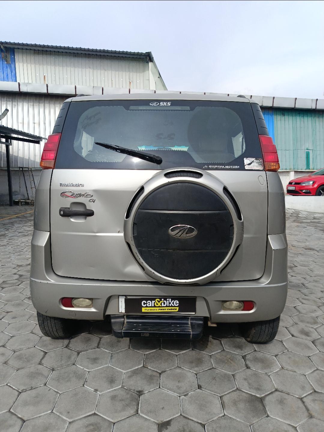 यूज़्ड 2013 महिंद्रा क्वांटो, Alagapuram, Salem 3 यूज़्ड 2013 महिंद्रा क्वांटो, Alagapuram, Salem 3