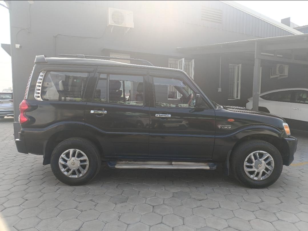 यूज़्ड 2013 महिंद्रा स्कॉर्पियो, Alagapuram, Salem 5 यूज़्ड 2013 महिंद्रा स्कॉर्पियो, Alagapuram, Salem 5