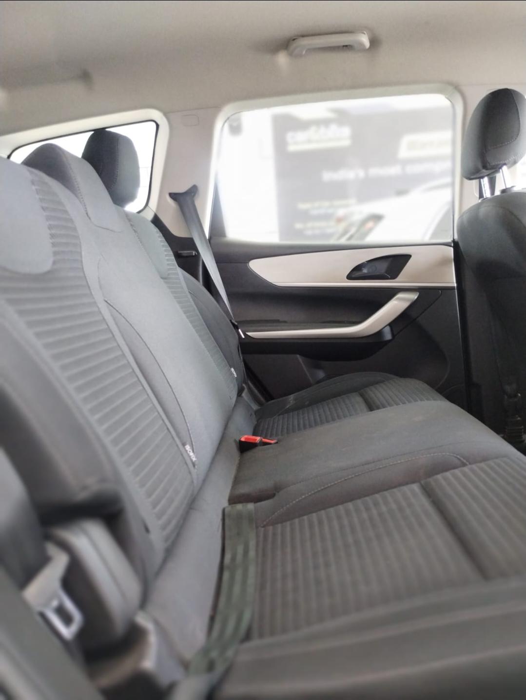 यूज़्ड 2022 महिंद्रा एक्सयूवी700, Alagapuram, Salem 14 यूज़्ड 2022 महिंद्रा एक्सयूवी700, Alagapuram, Salem 14