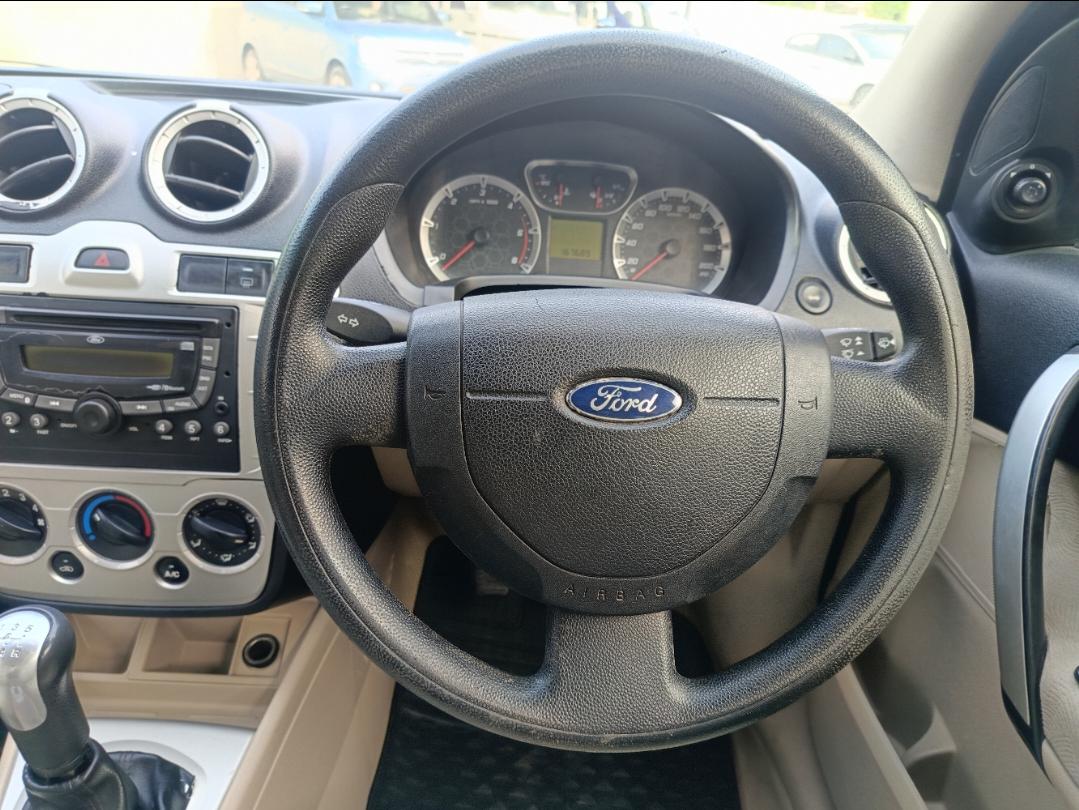 यूज़्ड 2013 फोर्ड फिएस्टा, Alagapuram, Salem 12 यूज़्ड 2013 फोर्ड फिएस्टा, Alagapuram, Salem 12