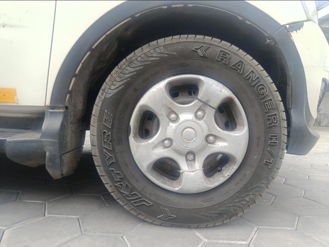 यूज़्ड 2015 महिंद्रा ज़ाइलो, Alagapuram, Salem 8 यूज़्ड 2015 महिंद्रा ज़ाइलो, Alagapuram, Salem 8