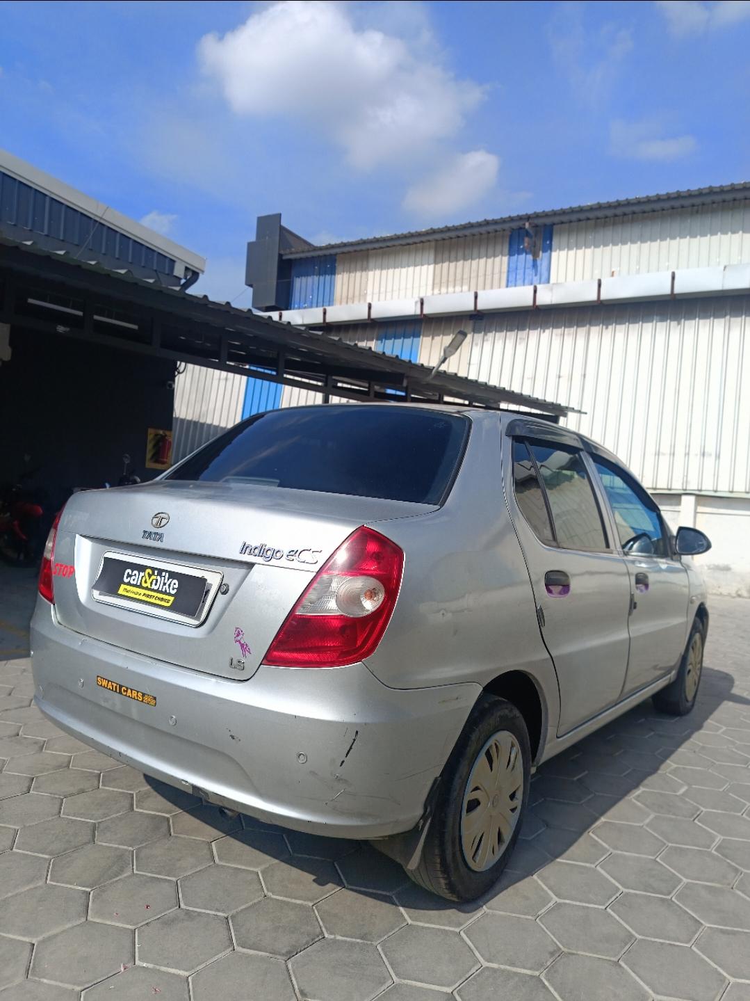 यूज़्ड 2011 टाटा इंडिगो eCS, Alagapuram, Salem 2 यूज़्ड 2011 टाटा इंडिगो eCS, Alagapuram, Salem 2