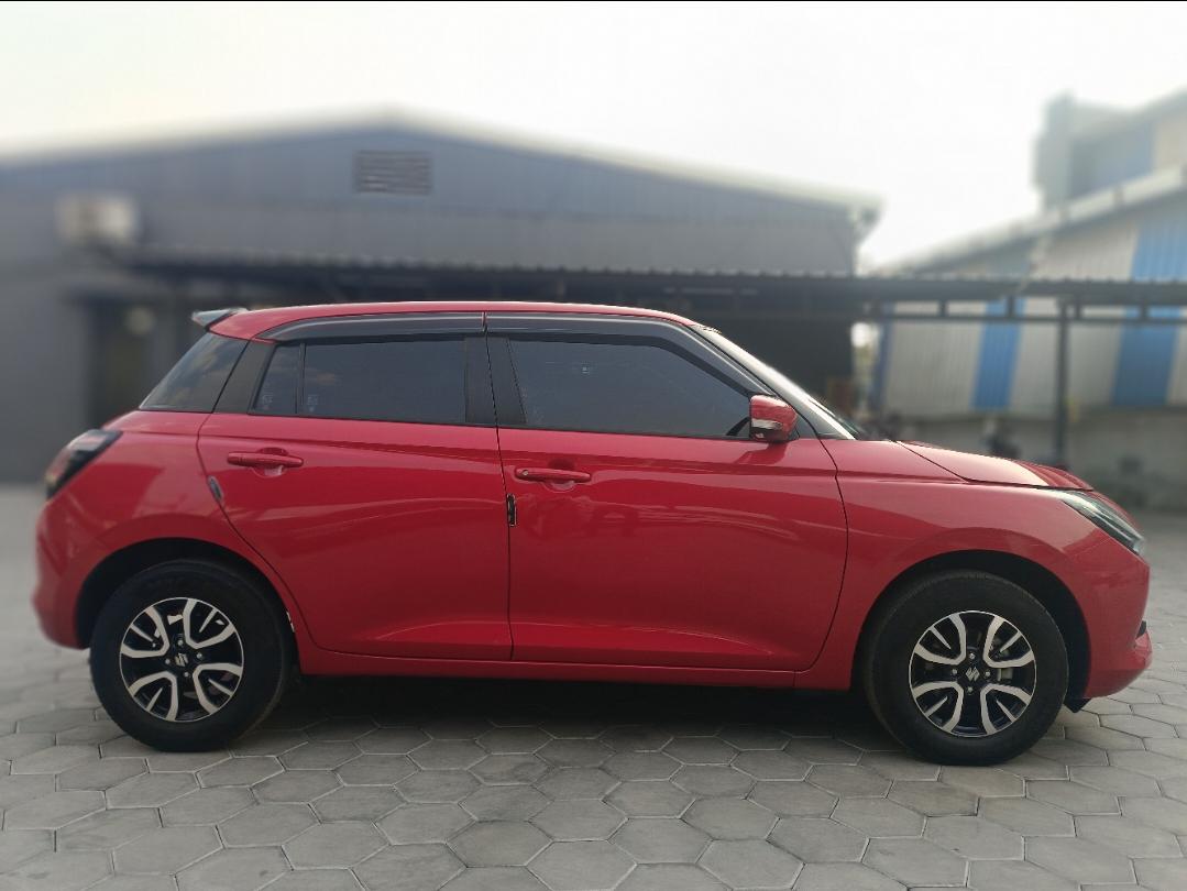 यूज़्ड 2024 मारुति सुजुकी स्विफ्ट, Alagapuram, Salem 5 यूज़्ड 2024 मारुति सुजुकी स्विफ्ट, Alagapuram, Salem 5