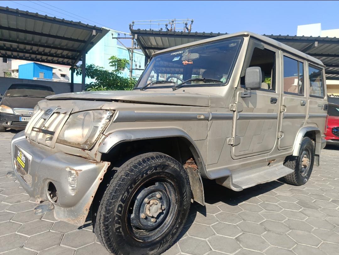 2011 महिंद्रा बोलेरो SLE BS4 2011 महिंद्रा बोलेरो SLE BS4