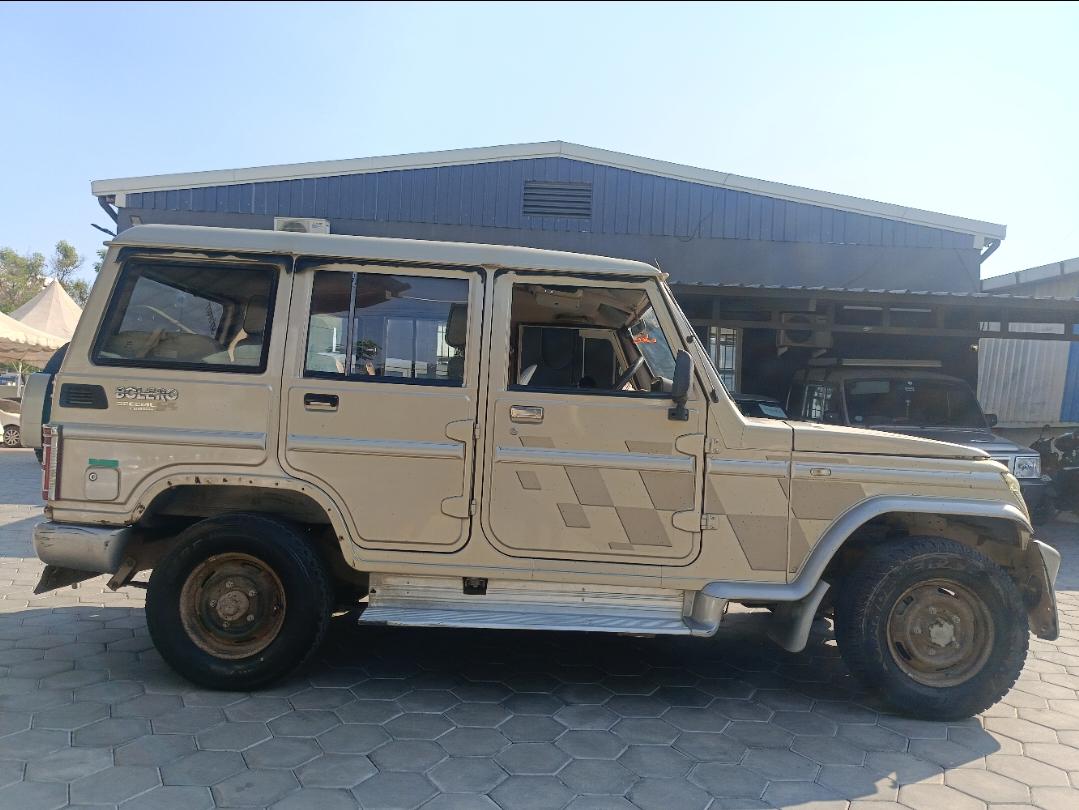 यूज़्ड 2011 महिंद्रा बोलेरो, Alagapuram, Salem 4 यूज़्ड 2011 महिंद्रा बोलेरो, Alagapuram, Salem 4