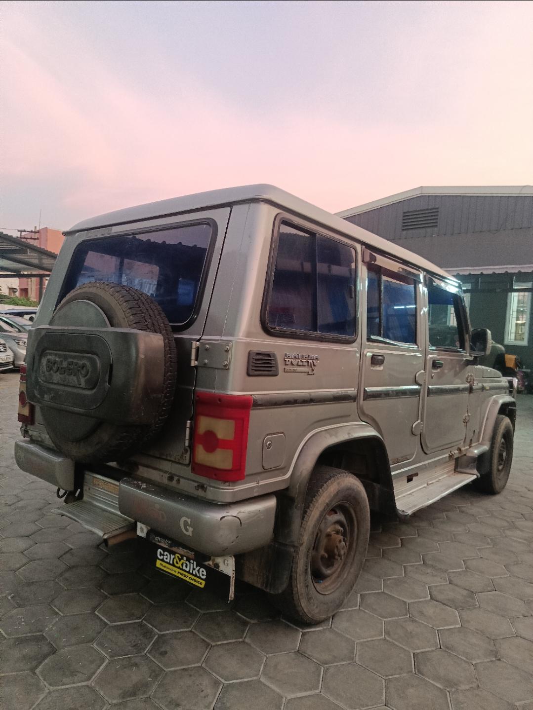 यूज़्ड 2010 महिंद्रा बोलेरो, Alagapuram, Salem 2 यूज़्ड 2010 महिंद्रा बोलेरो, Alagapuram, Salem 2