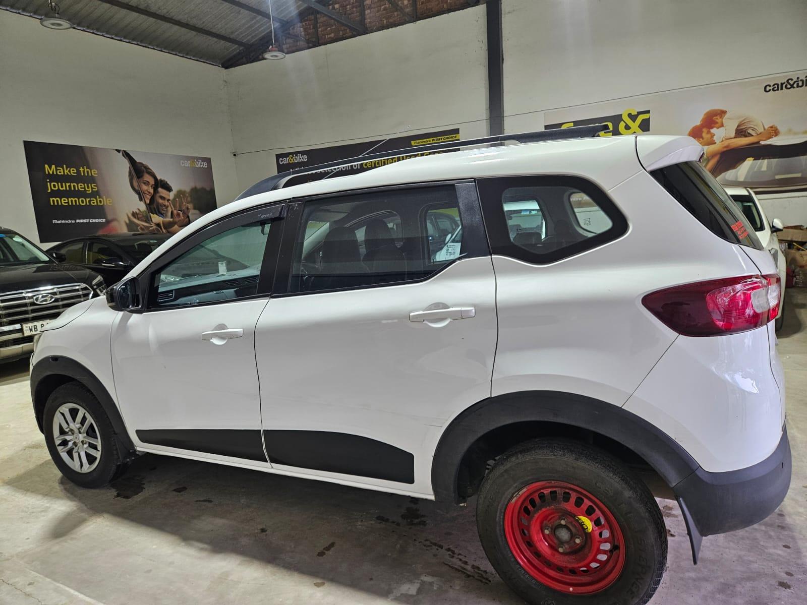 2023 रेनो ट्राइबर RXT 2023 रेनो ट्राइबर RXT