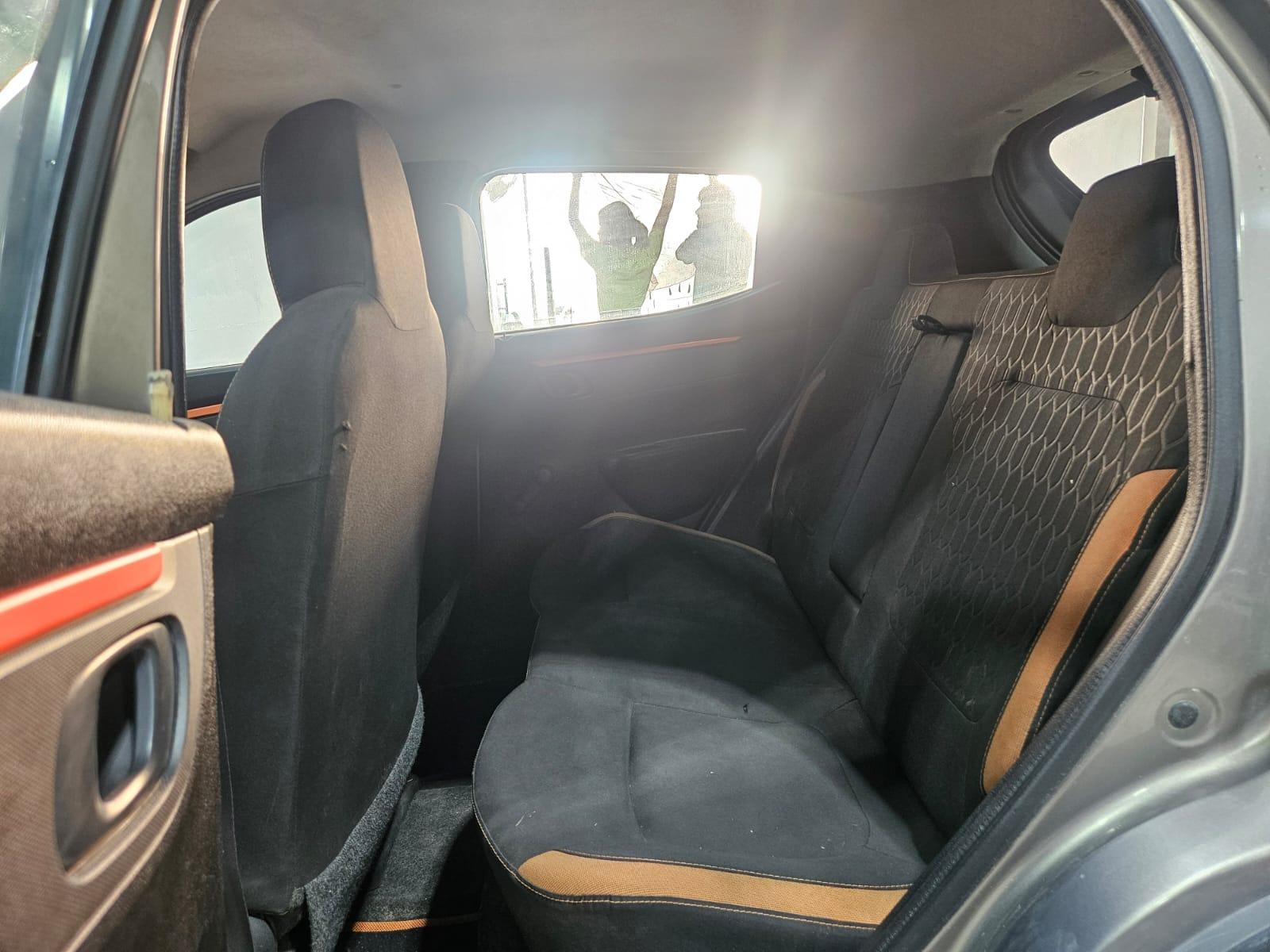 यूज़्ड 2018 रेनो क्विड, Balarampore Colony, Malda 15 यूज़्ड 2018 रेनो क्विड, Balarampore Colony, Malda 15