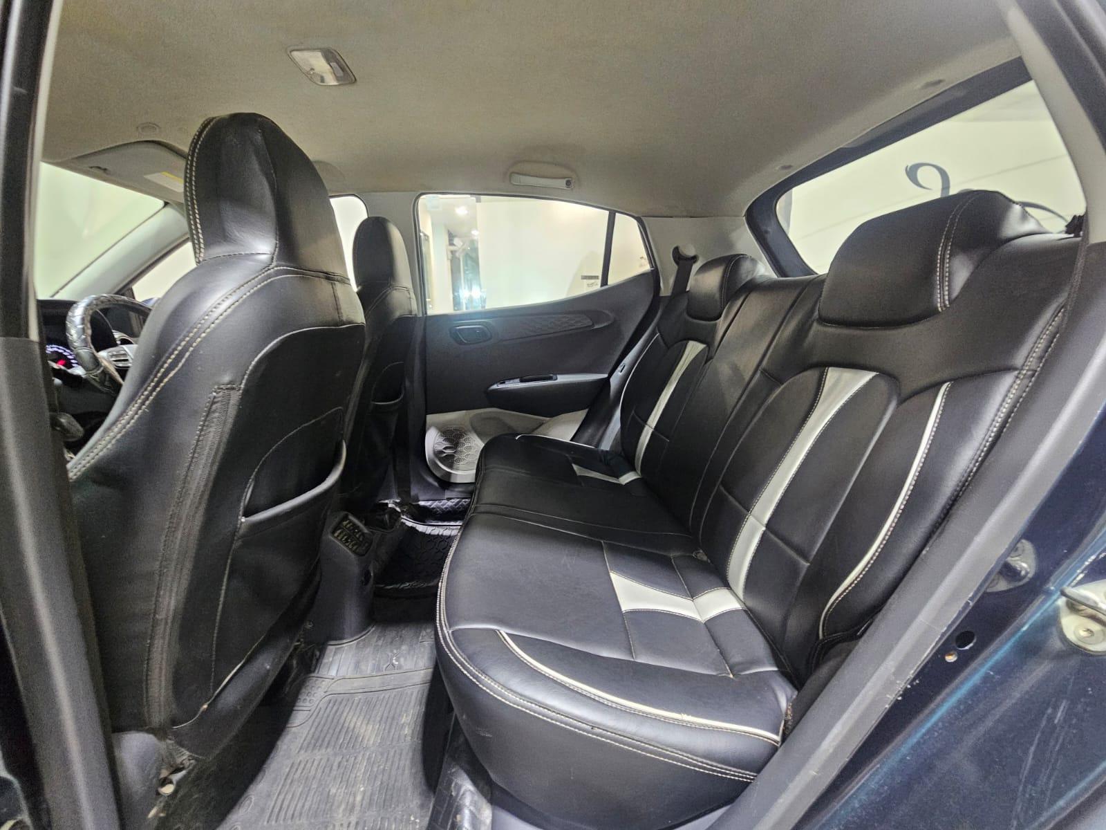 यूज़्ड 2020 ह्युंडई ग्रैंड आई10 निओस, Balarampore Colony, Malda 14 यूज़्ड 2020 ह्युंडई ग्रैंड आई10 निओस, Balarampore Colony, Malda 14