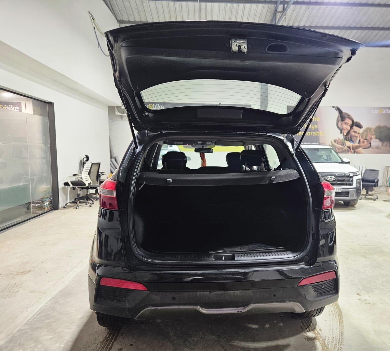 यूज़्ड 2017 ह्युंडई क्रेटा, Balarampore Colony, Malda 9 यूज़्ड 2017 ह्युंडई क्रेटा, Balarampore Colony, Malda 9