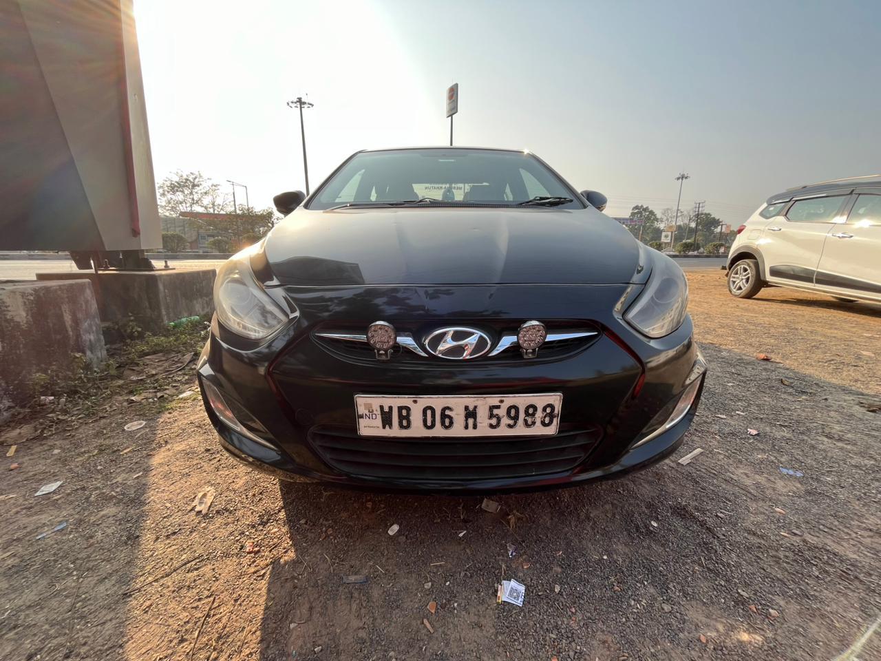 2015 ह्युंडई वरना 1.6 CRDi SX (O) 2015 ह्युंडई वरना 1.6 CRDi SX (O)