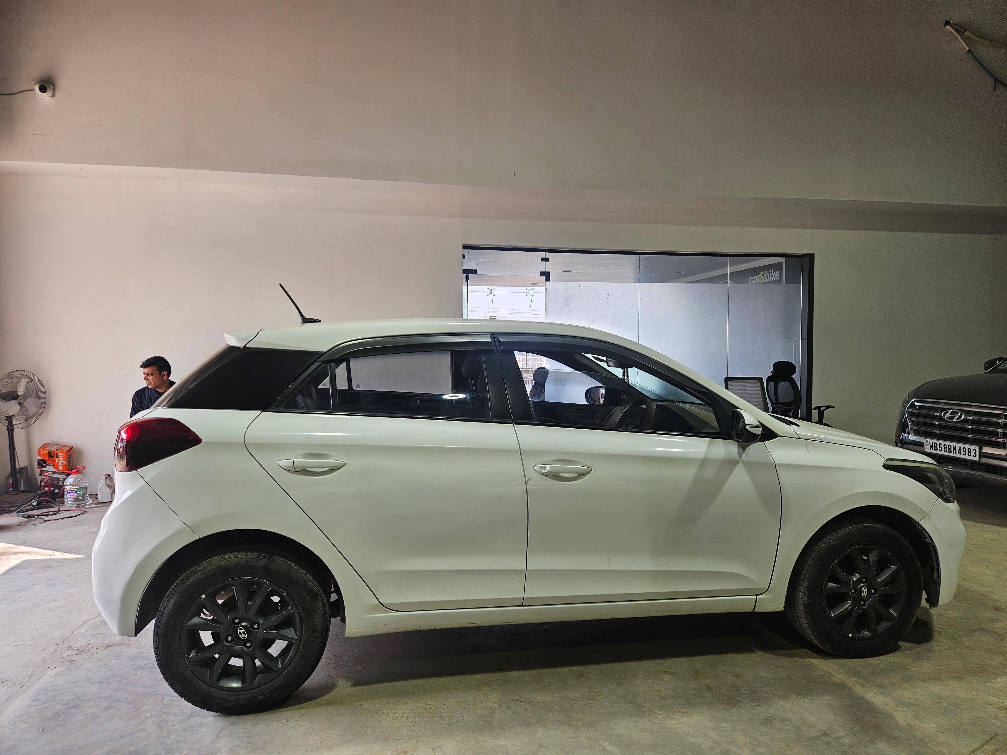 यूज़्ड 2019 ह्युंडई आई20 एक्टिव, Balarampore Colony, Malda 5 यूज़्ड 2019 ह्युंडई आई20 एक्टिव, Balarampore Colony, Malda 5