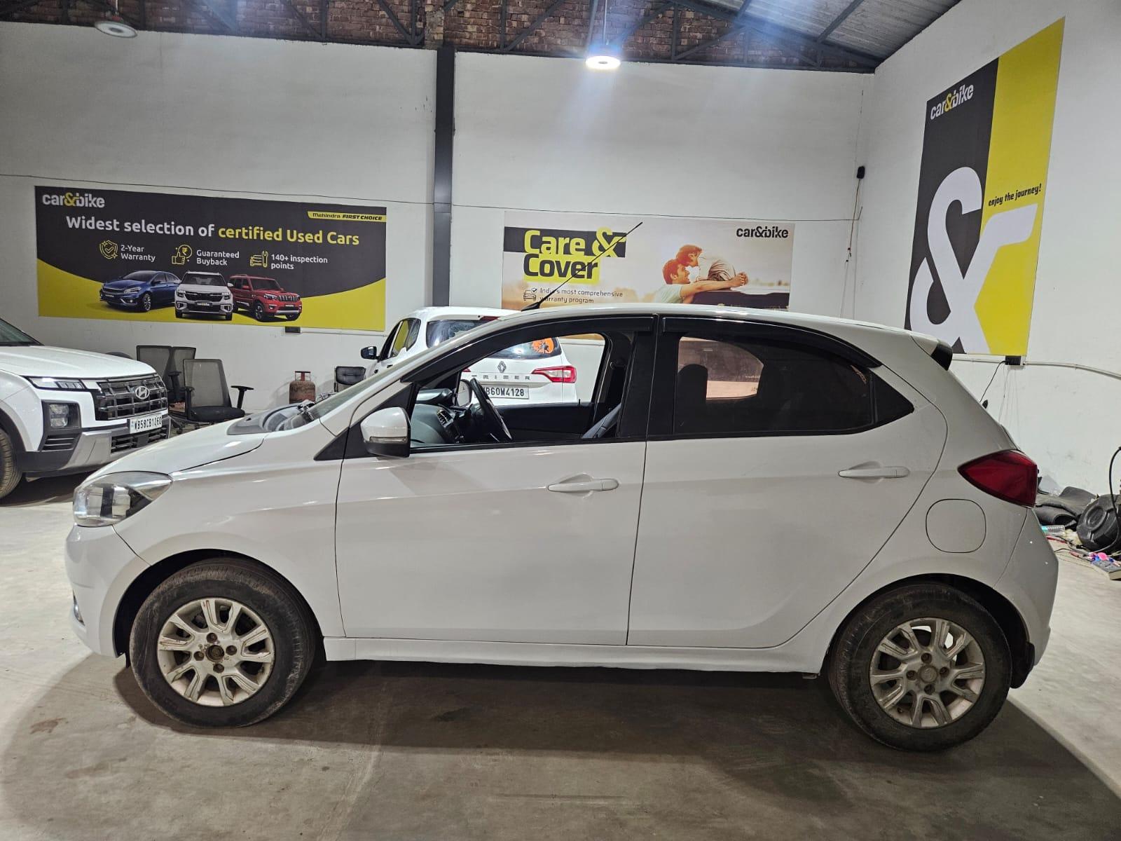 यूज़्ड 2016 टाटा टियागो, Balarampore Colony, Malda 1 यूज़्ड 2016 टाटा टियागो, Balarampore Colony, Malda 1