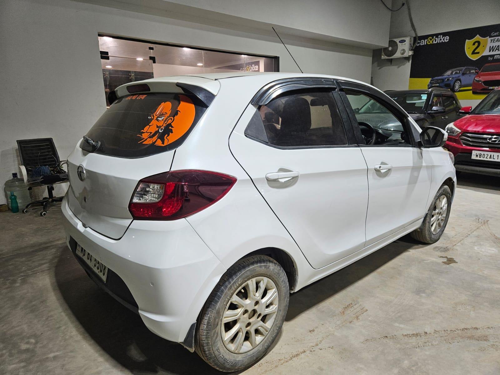 यूज़्ड 2016 टाटा टियागो, Balarampore Colony, Malda 4 यूज़्ड 2016 टाटा टियागो, Balarampore Colony, Malda 4