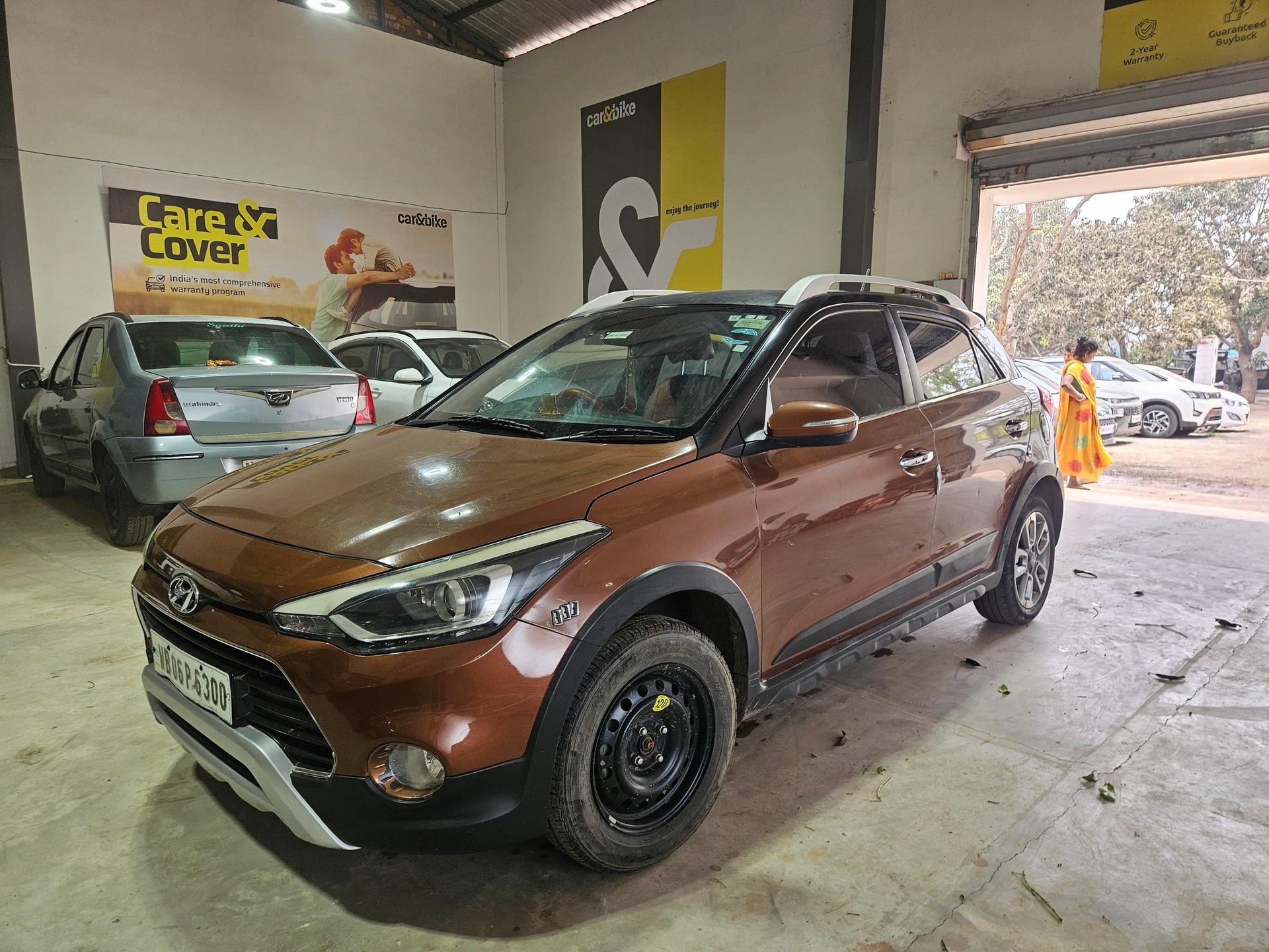 2017 ह्युंडई आई20 एक्टिव 1.2 SX Dual Tone 2017 ह्युंडई आई20 एक्टिव 1.2 SX Dual Tone