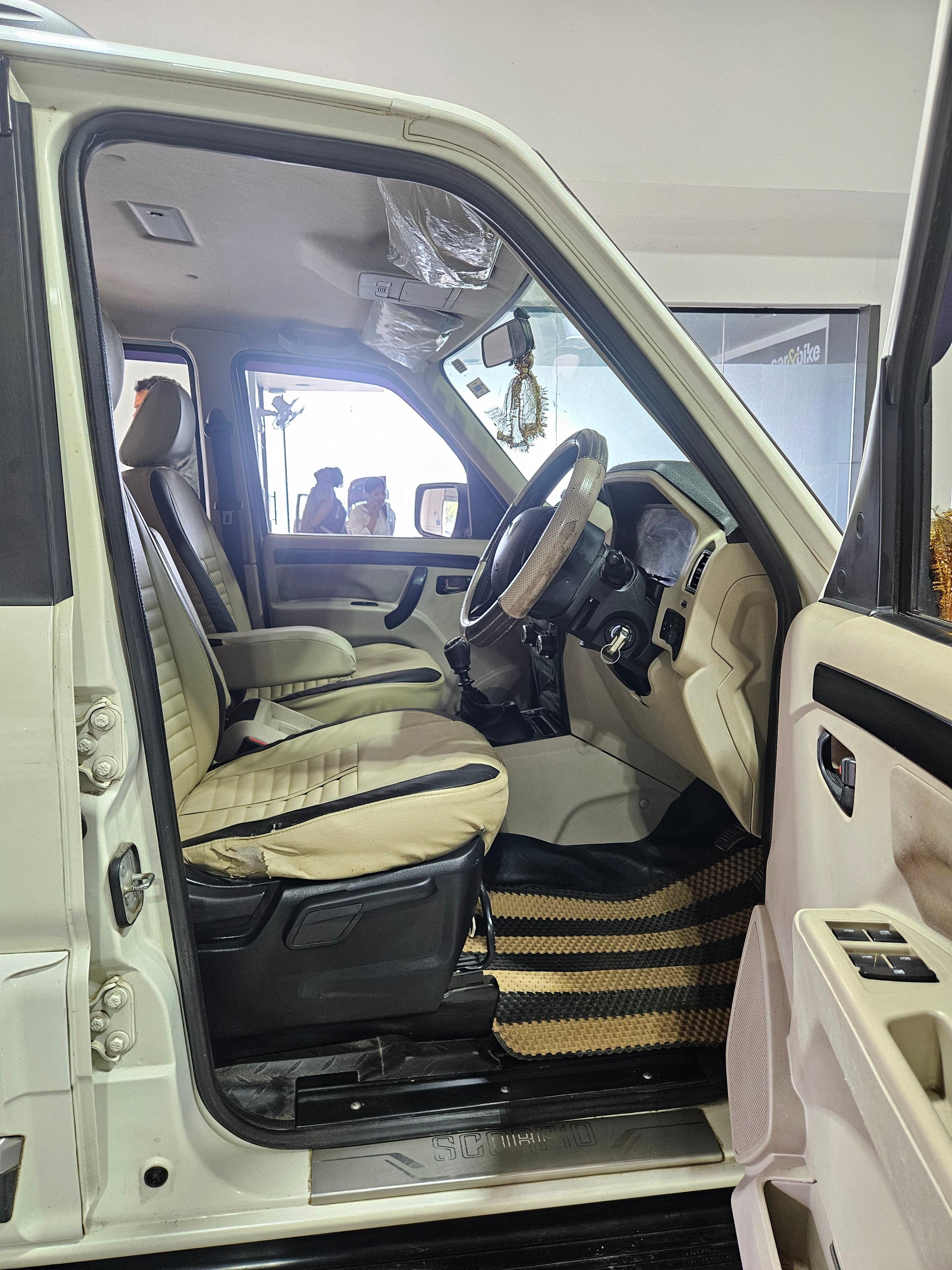 यूज़्ड 2023 महिंद्रा स्कॉर्पियो क्लासिक, Balarampore Colony, Malda 9 यूज़्ड 2023 महिंद्रा स्कॉर्पियो क्लासिक, Balarampore Colony, Malda 9