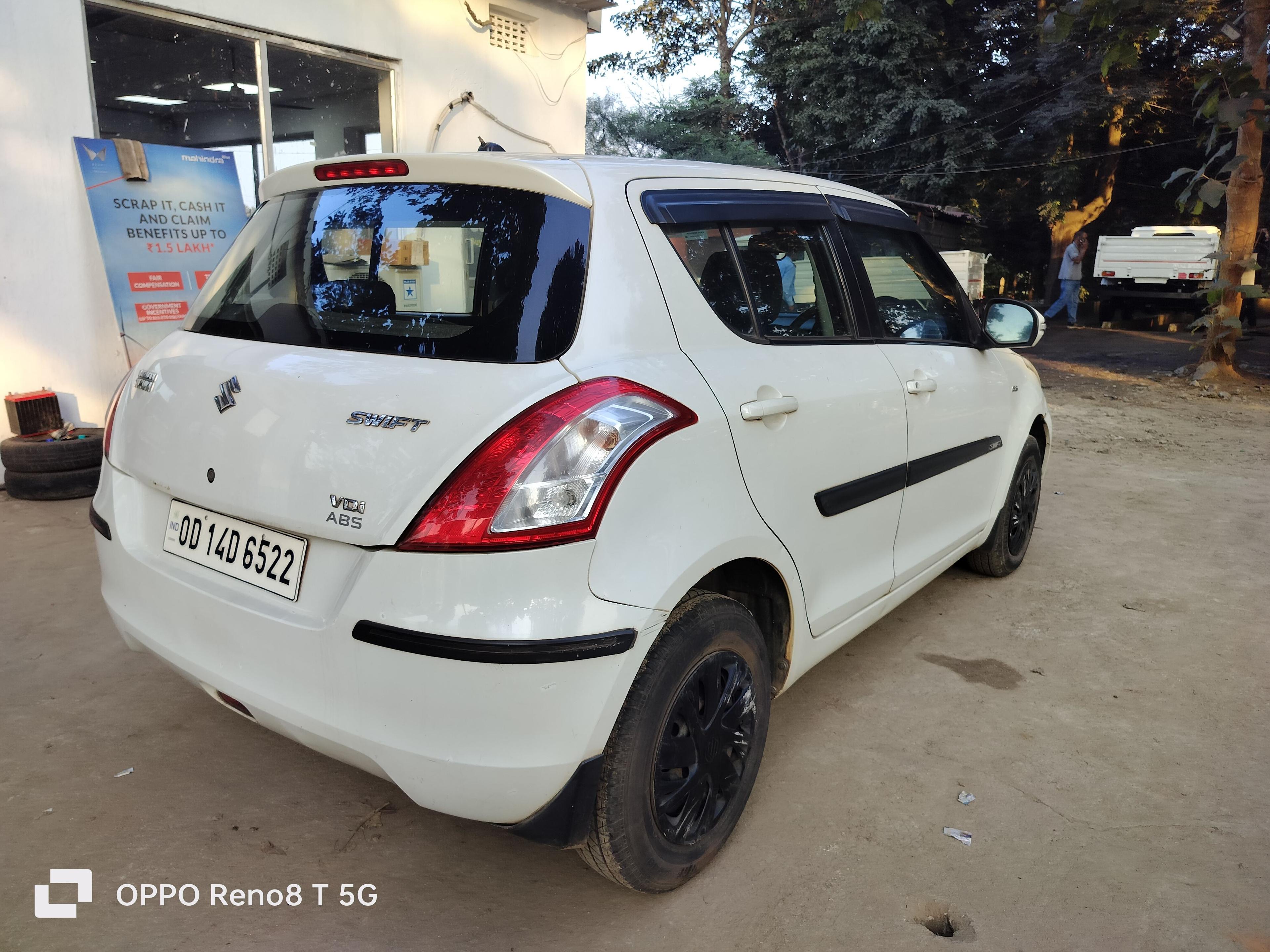 यूज़्ड 2014 मारुति सुजुकी स्विफ्ट, Kalunga, Rourkela 4 यूज़्ड 2014 मारुति सुजुकी स्विफ्ट, Kalunga, Rourkela 4