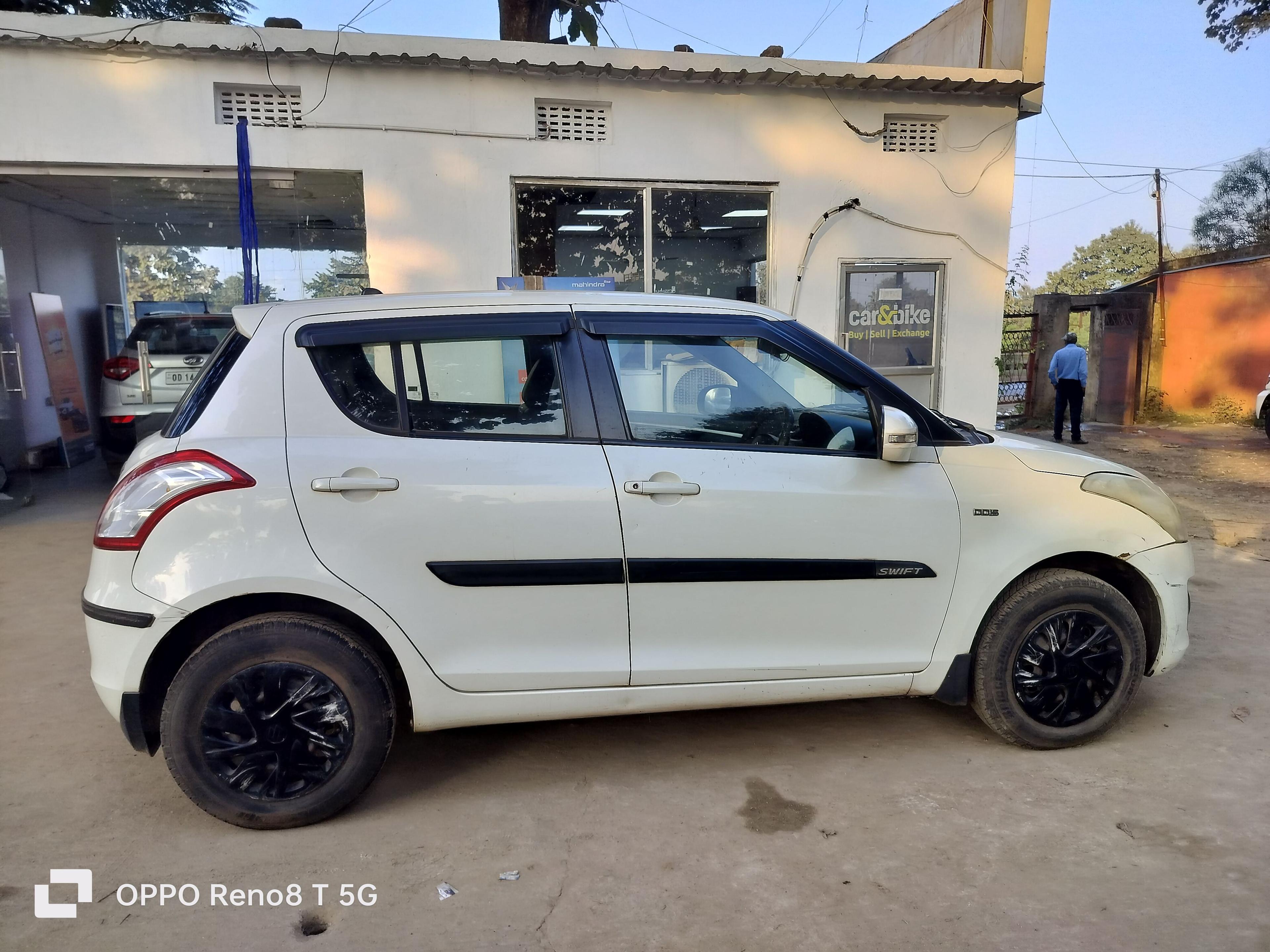 यूज़्ड 2014 मारुति सुजुकी स्विफ्ट, Kalunga, Rourkela 5 यूज़्ड 2014 मारुति सुजुकी स्विफ्ट, Kalunga, Rourkela 5