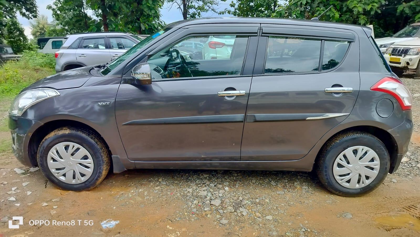 2016 मारुति सुजुकी स्विफ्ट VXI (O) 2016 मारुति सुजुकी स्विफ्ट VXI (O)