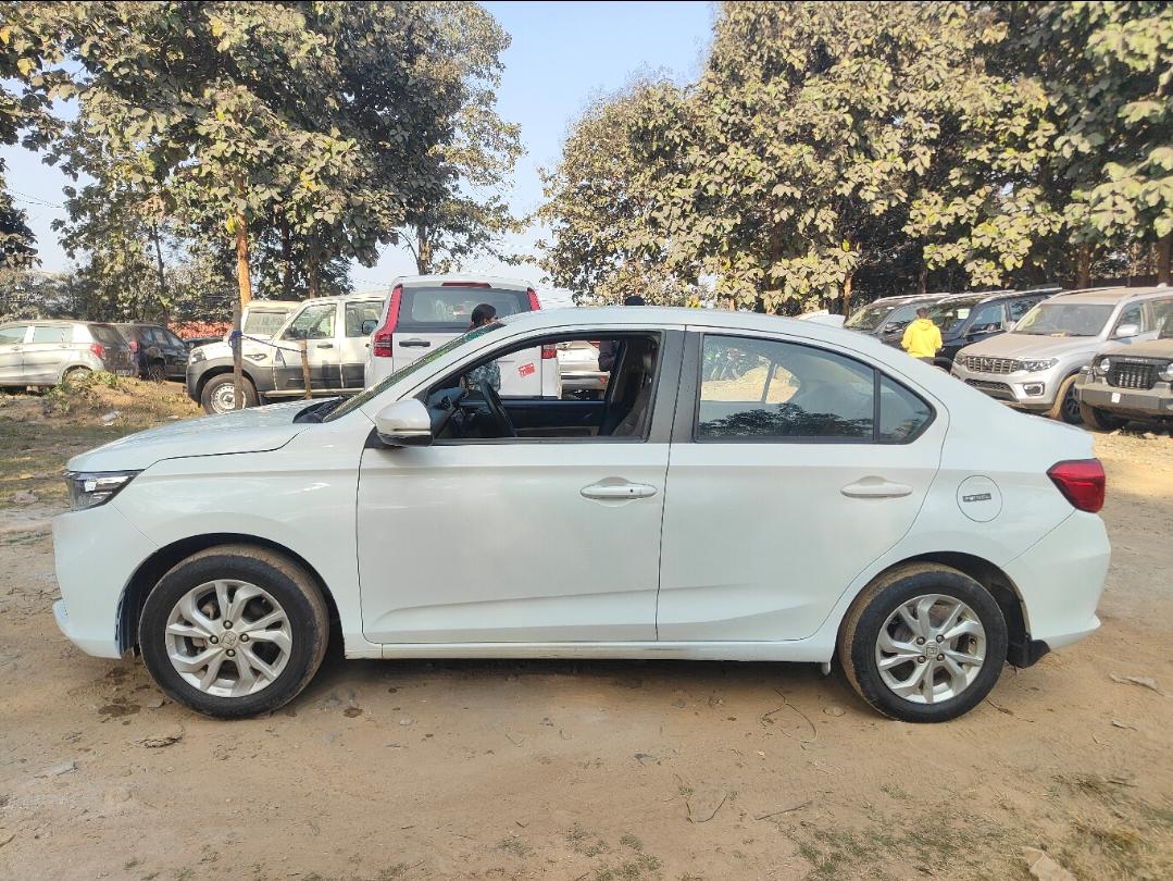 2016 होंडा अमेज़ VX MT Petrol BS IV 2016 होंडा अमेज़ VX MT Petrol BS IV