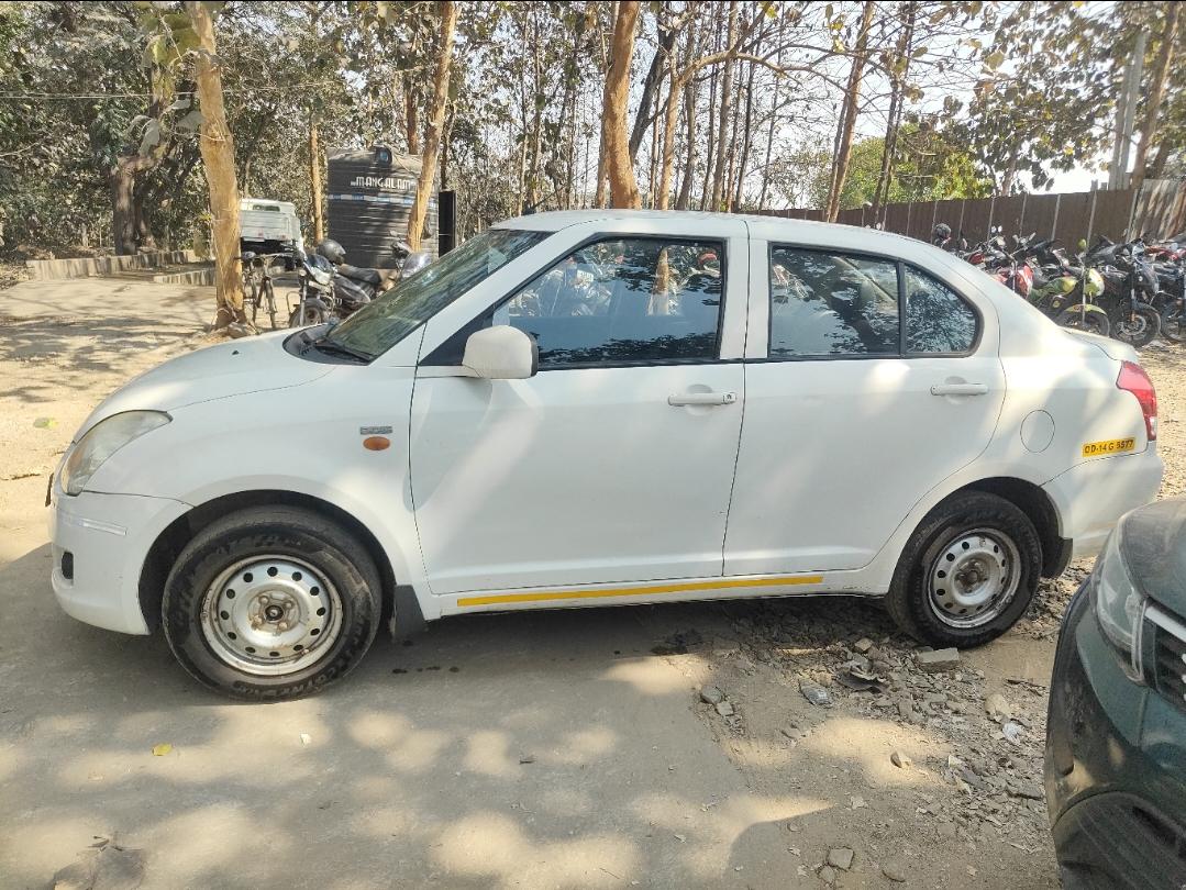 यूज़्ड 2015 मारुति सुजुकी स्विफ्ट डिज़ायर, Kalunga, Rourkela 1 यूज़्ड 2015 मारुति सुजुकी स्विफ्ट डिज़ायर, Kalunga, Rourkela 1