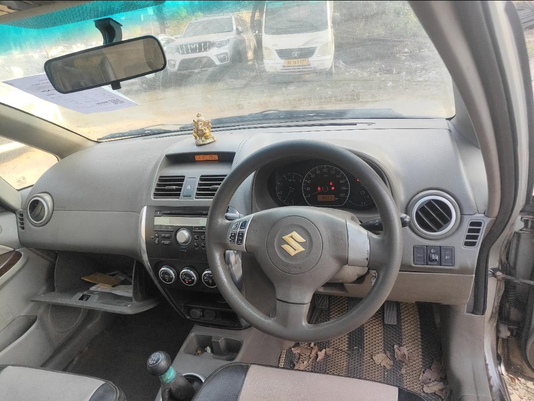 यूज़्ड 2011 मारुति सुजुकी एसएक्स4, Kalunga, Rourkela 11 यूज़्ड 2011 मारुति सुजुकी एसएक्स4, Kalunga, Rourkela 11