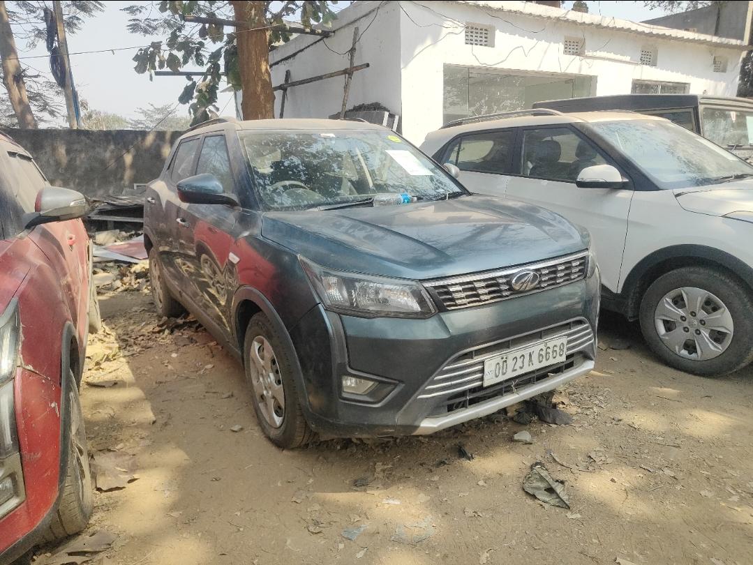 यूज़्ड 2020 महिंद्रा एक्सयूवी300, Kalunga, Rourkela 4 यूज़्ड 2020 महिंद्रा एक्सयूवी300, Kalunga, Rourkela 4
