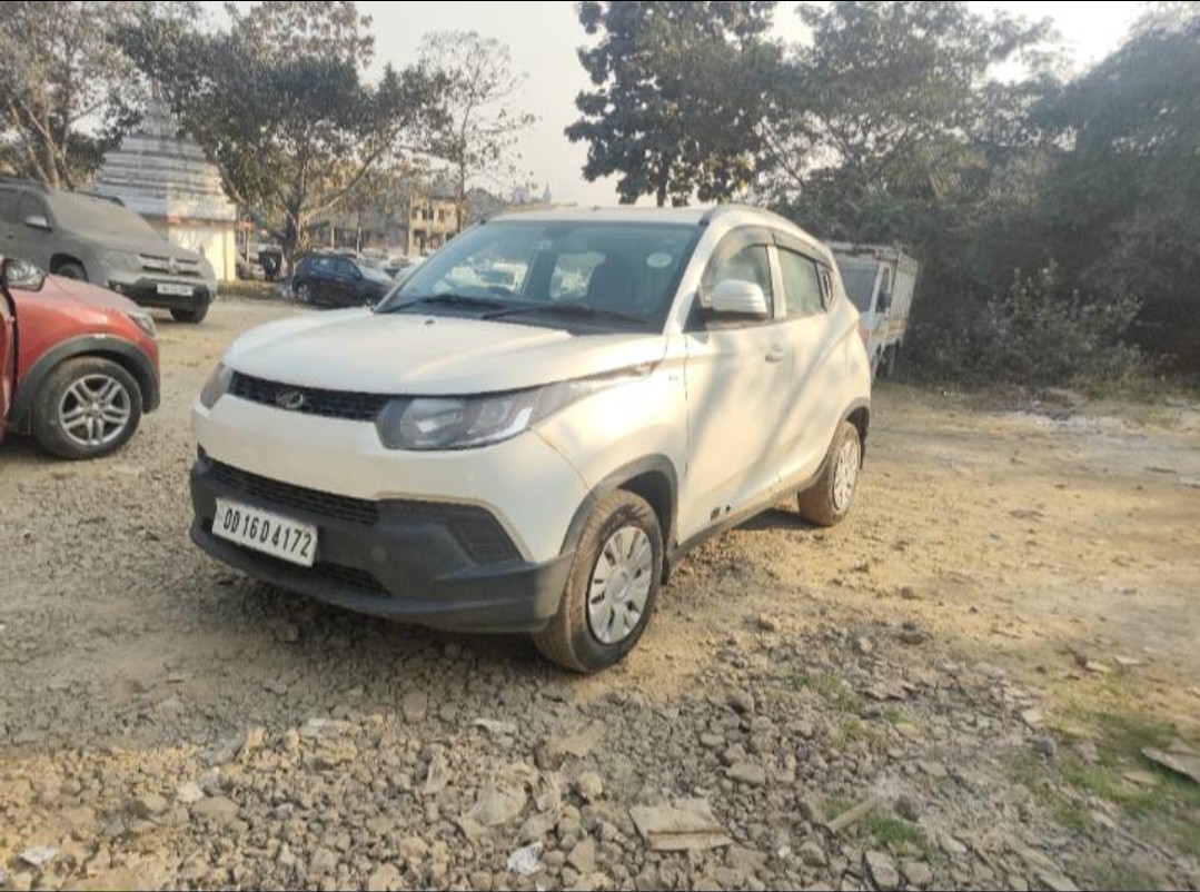 Used 2017 Mahindra KUV100 Used 2017 Mahindra KUV100