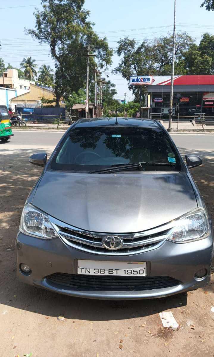 2013 टोयोटा इटिऑस GD 2013 टोयोटा इटिऑस GD